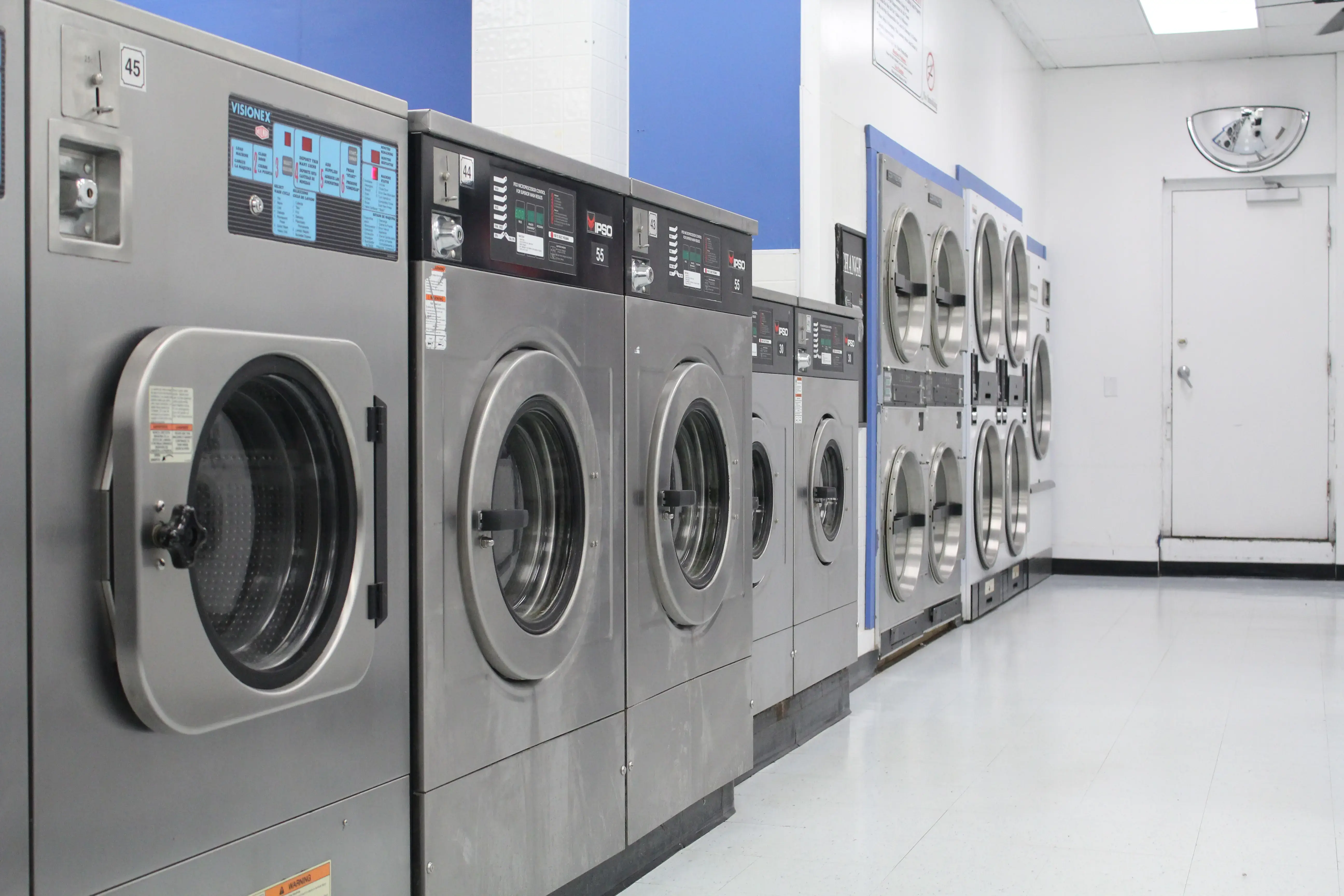 Washin Anniston Coin Laundry - Image 2