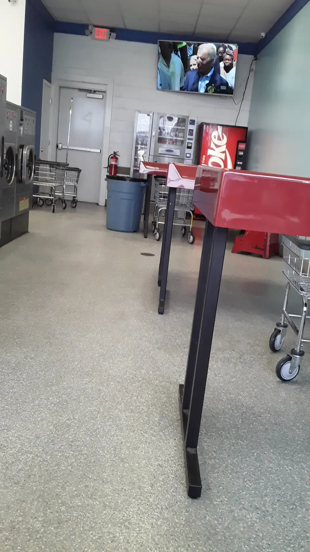 Washin Oxford Coin Laundry thumbnail 15