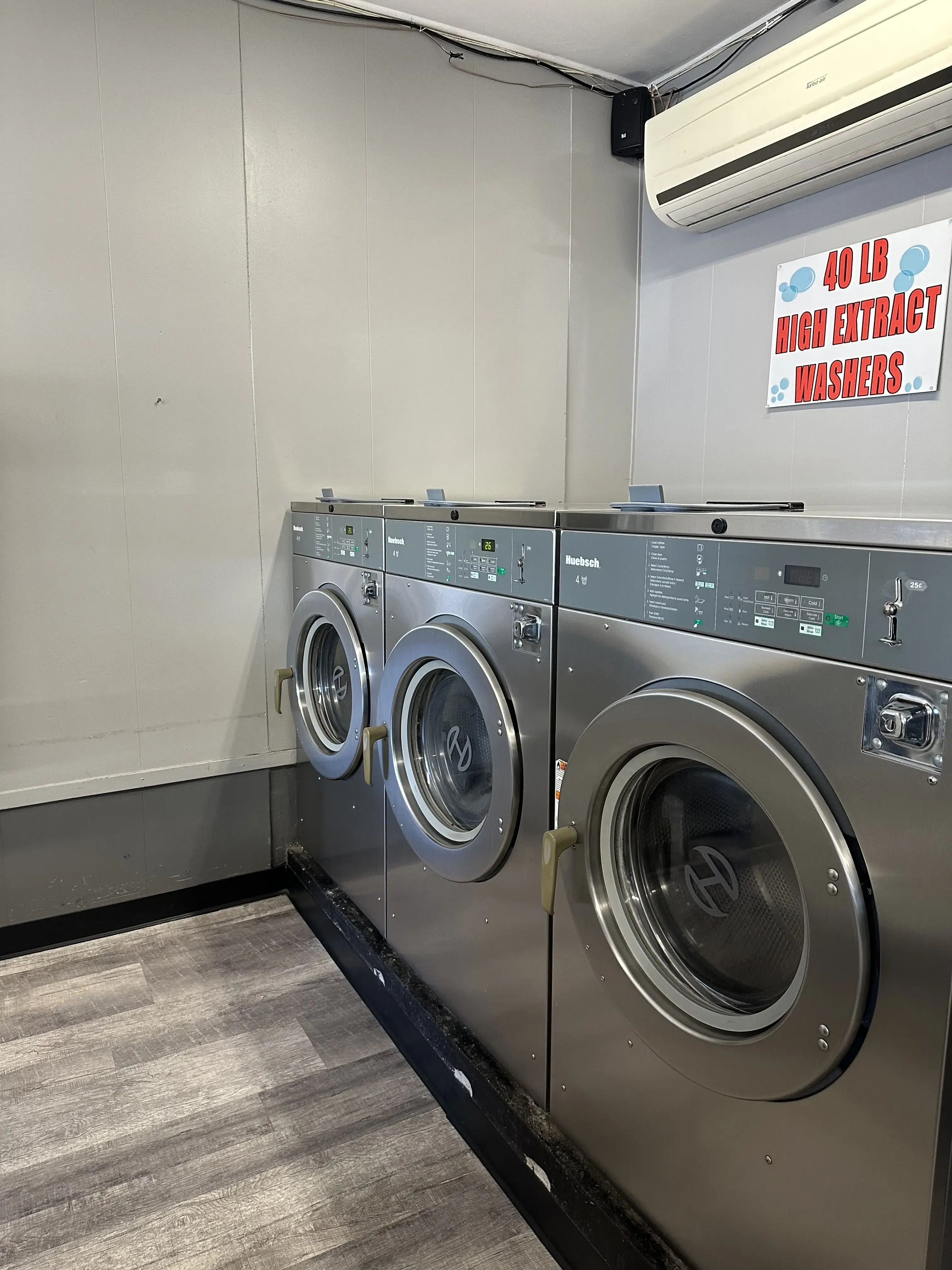 Washing Board Laundromat - Image 4