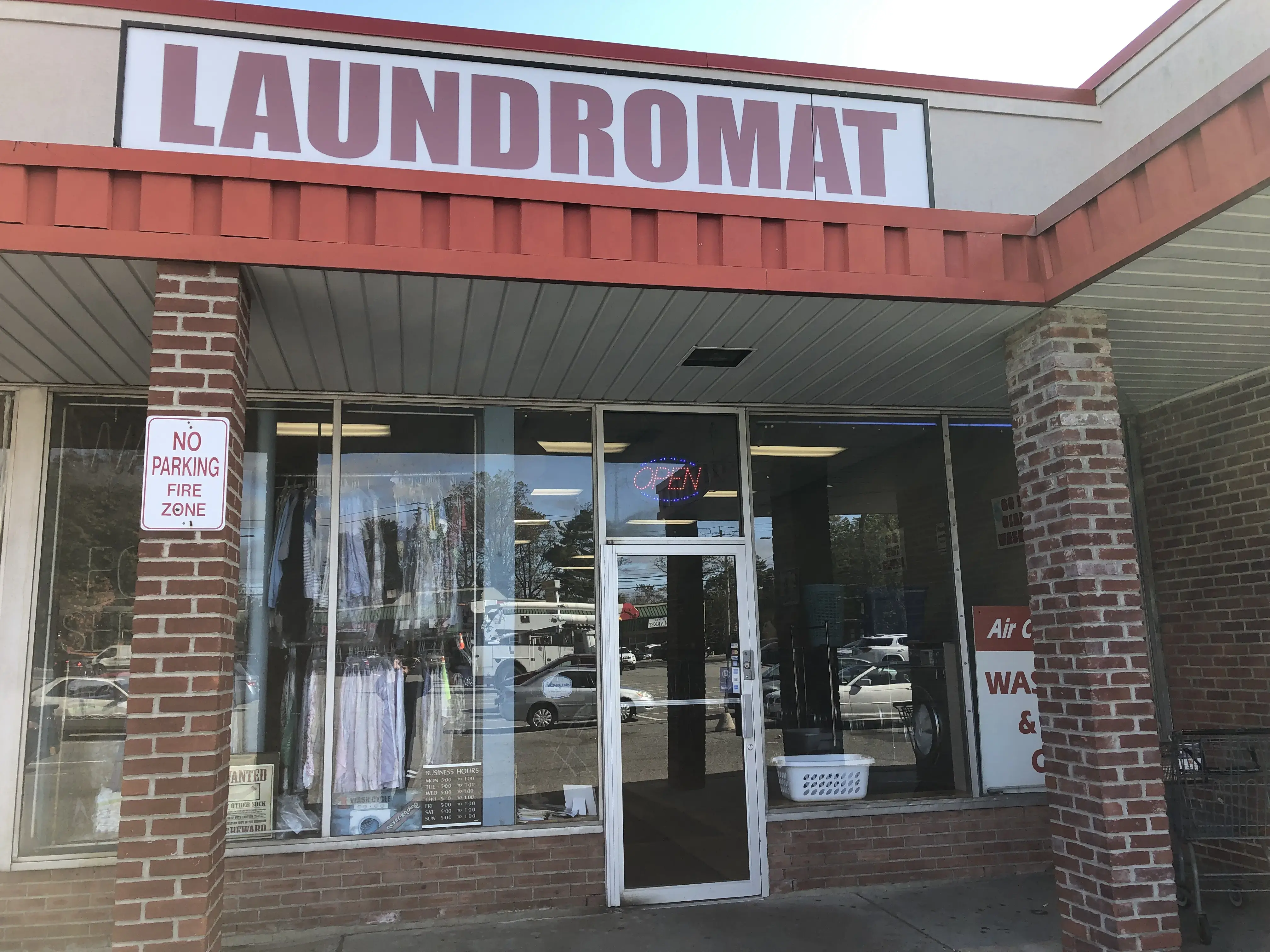 Washing Board Laundromat thumbnail 6