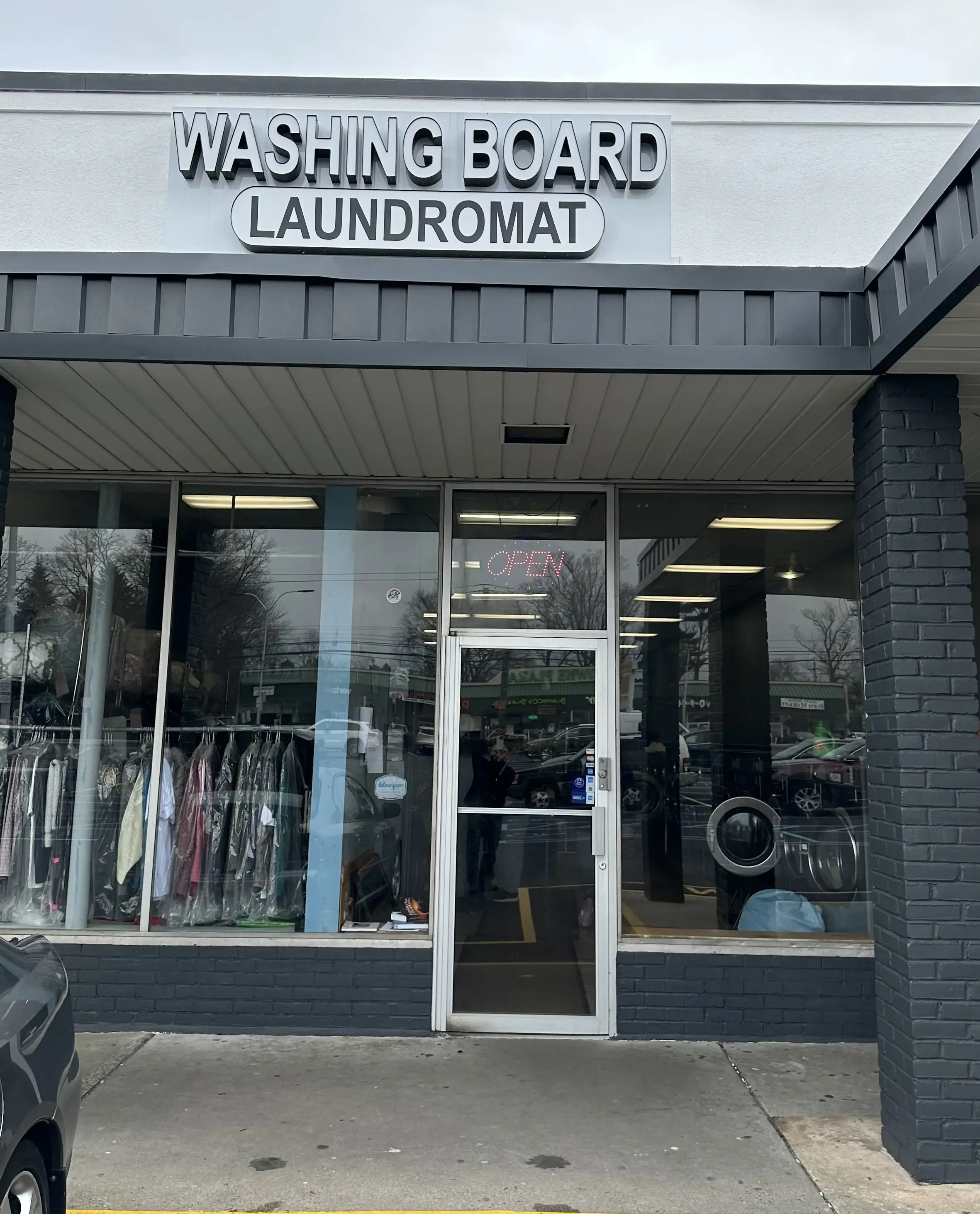 Washing Board Laundromat thumbnail 3