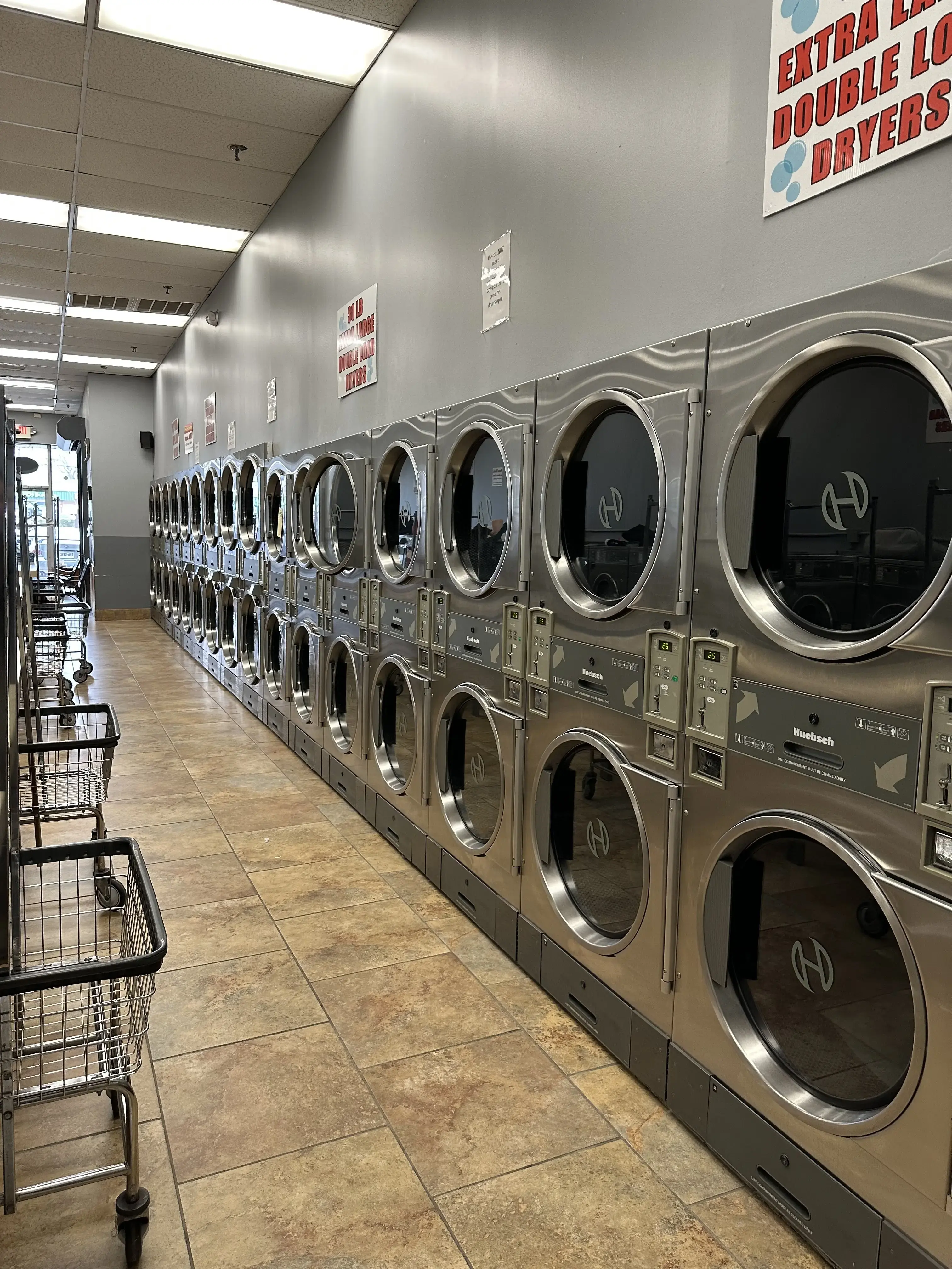 Washing Board Laundromat - Image 8