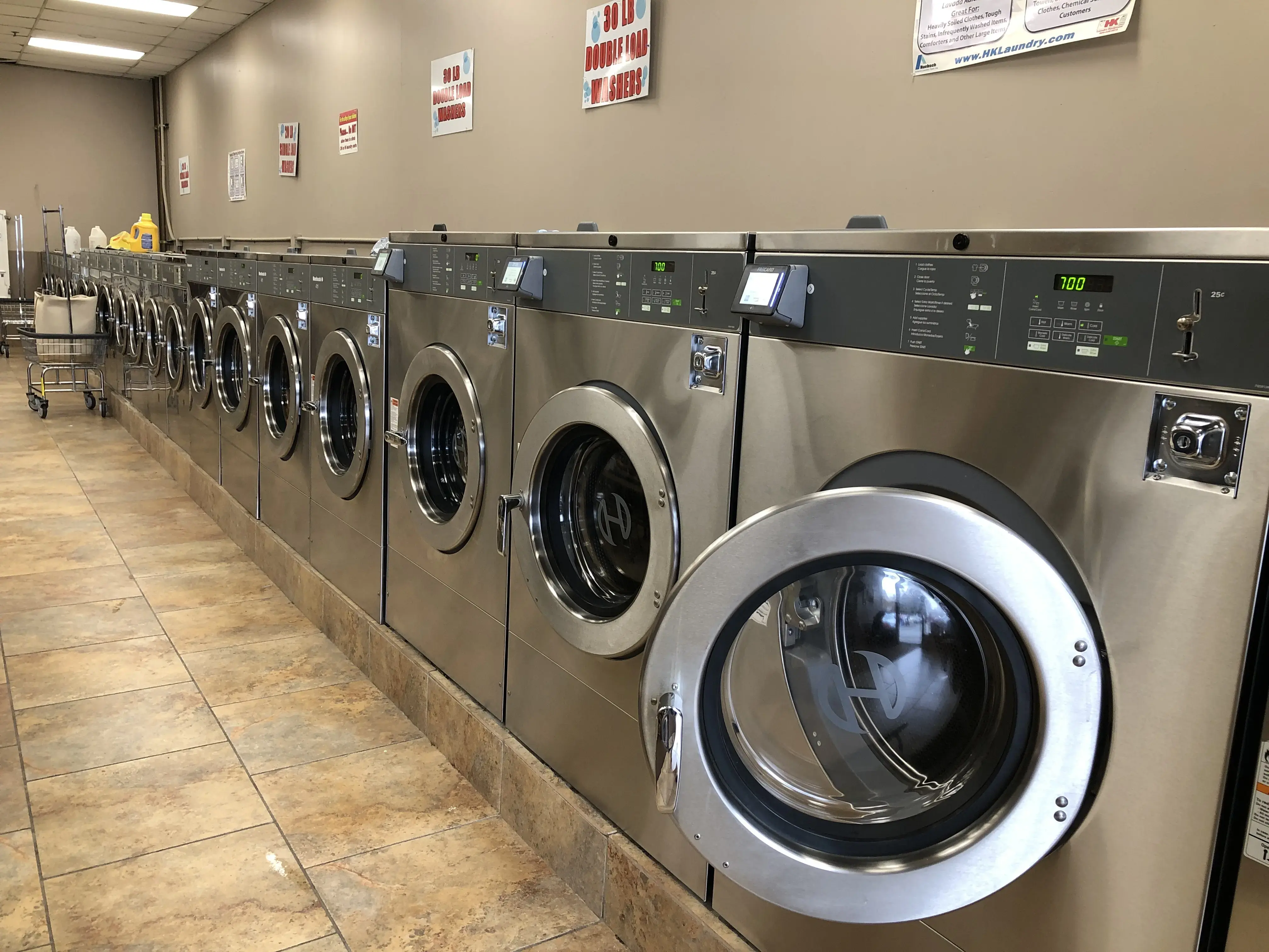 Washing Board Laundromat thumbnail 10