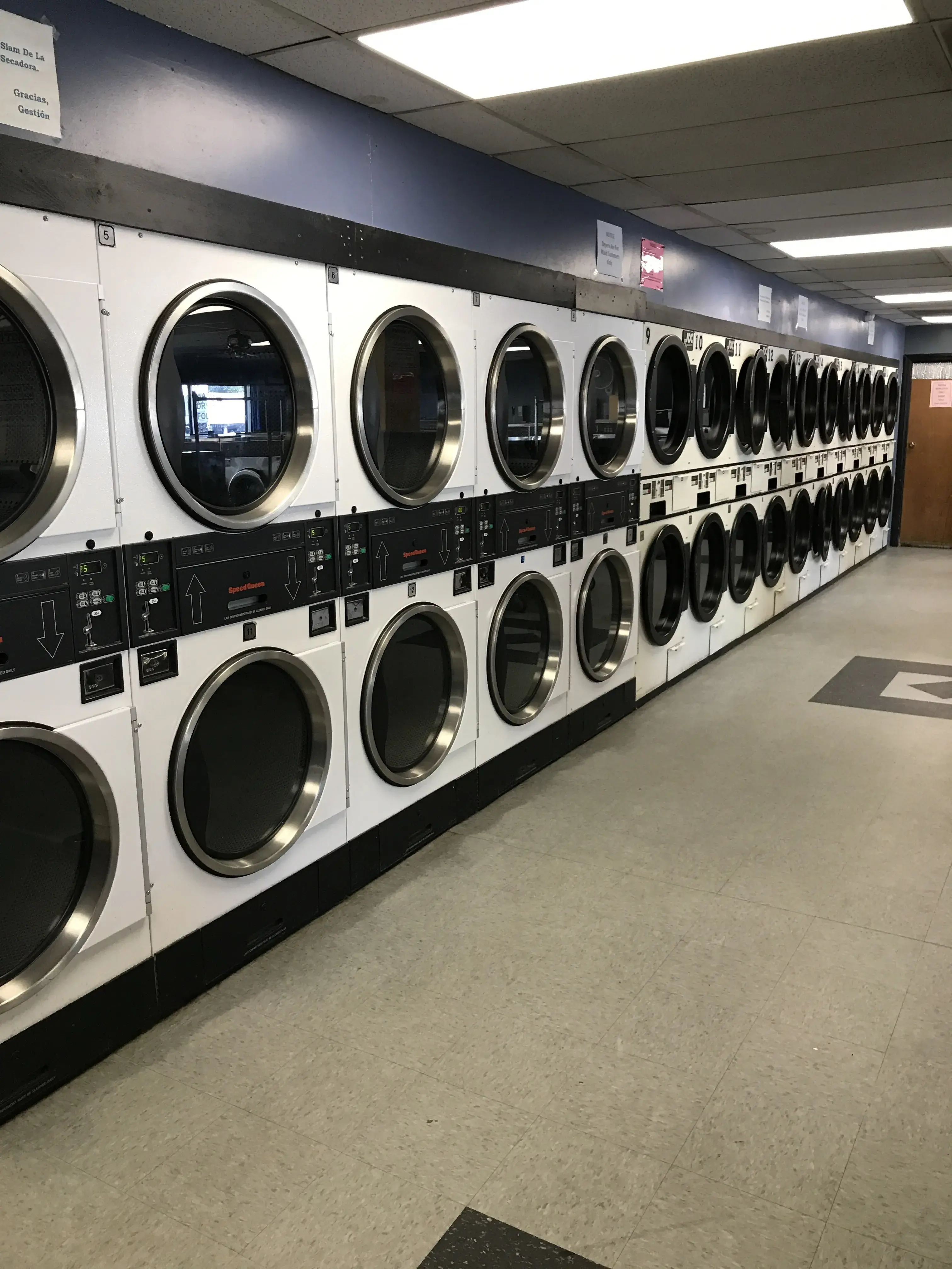 Washing Well Laundromat - Image 2
