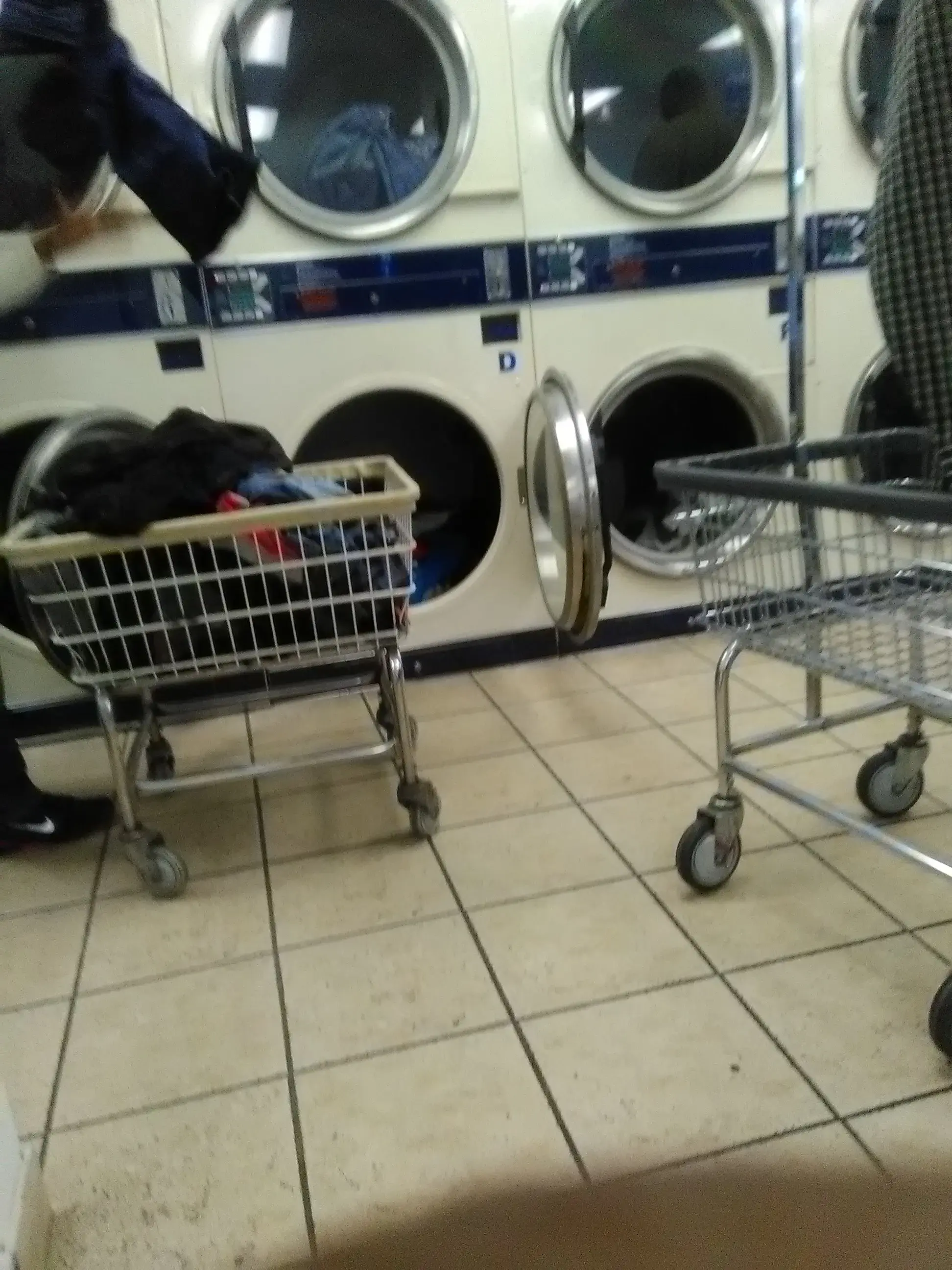 Washing Well Laundry thumbnail 6