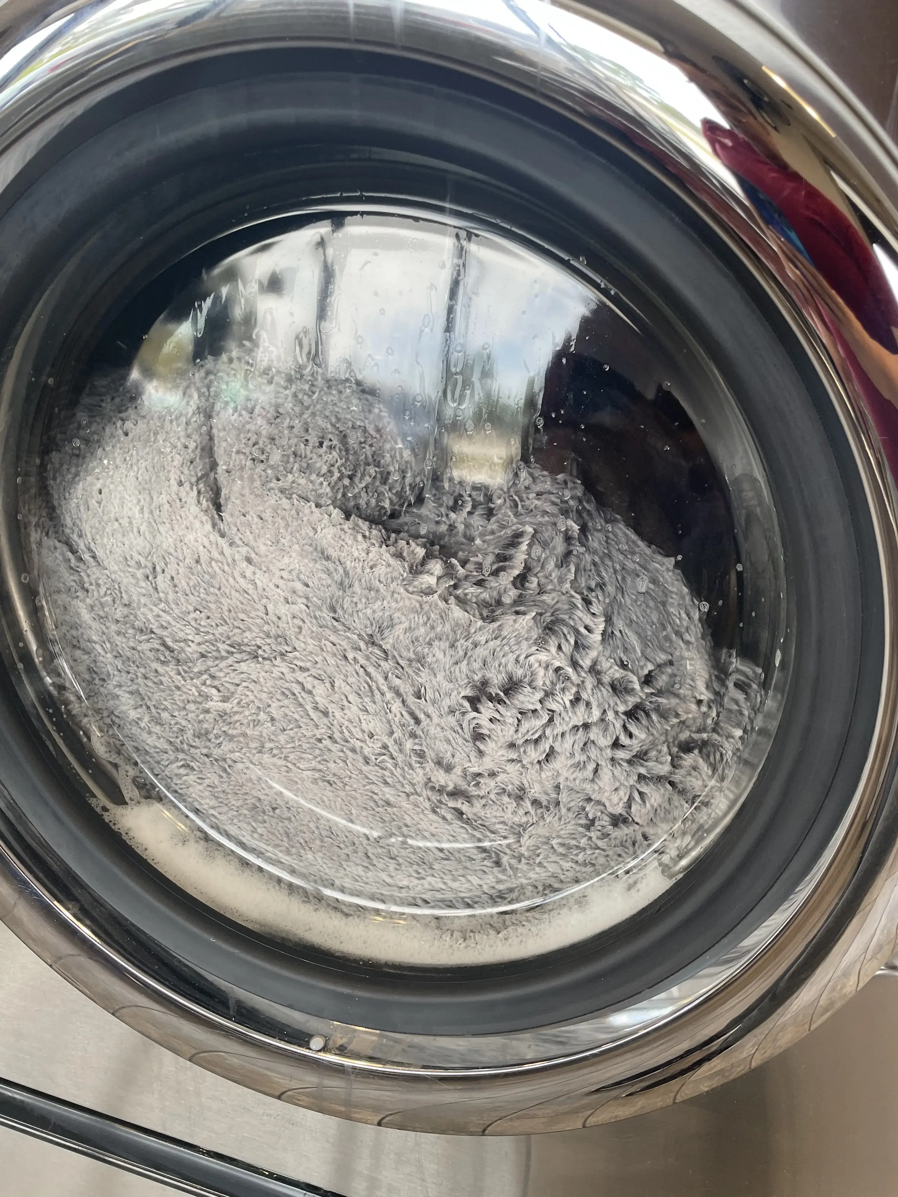 Washing Well Laundry Services thumbnail 7