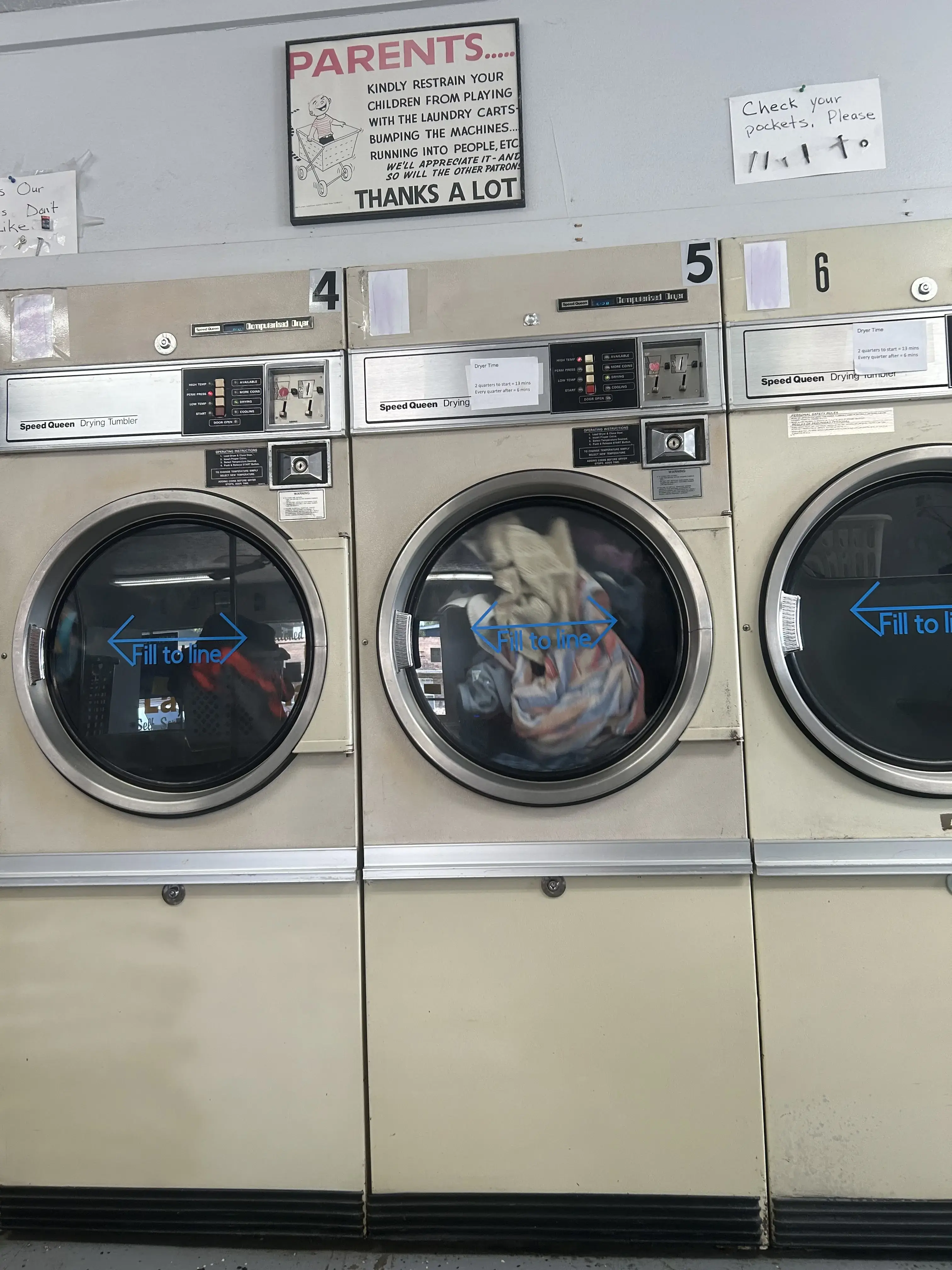 Washington Ave Express Laundromat - Image 9