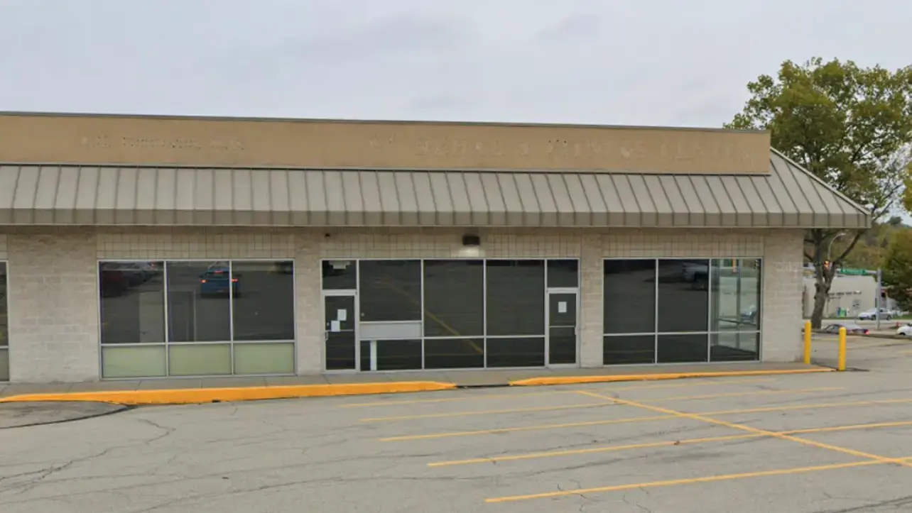 Washington Laundromat thumbnail 1