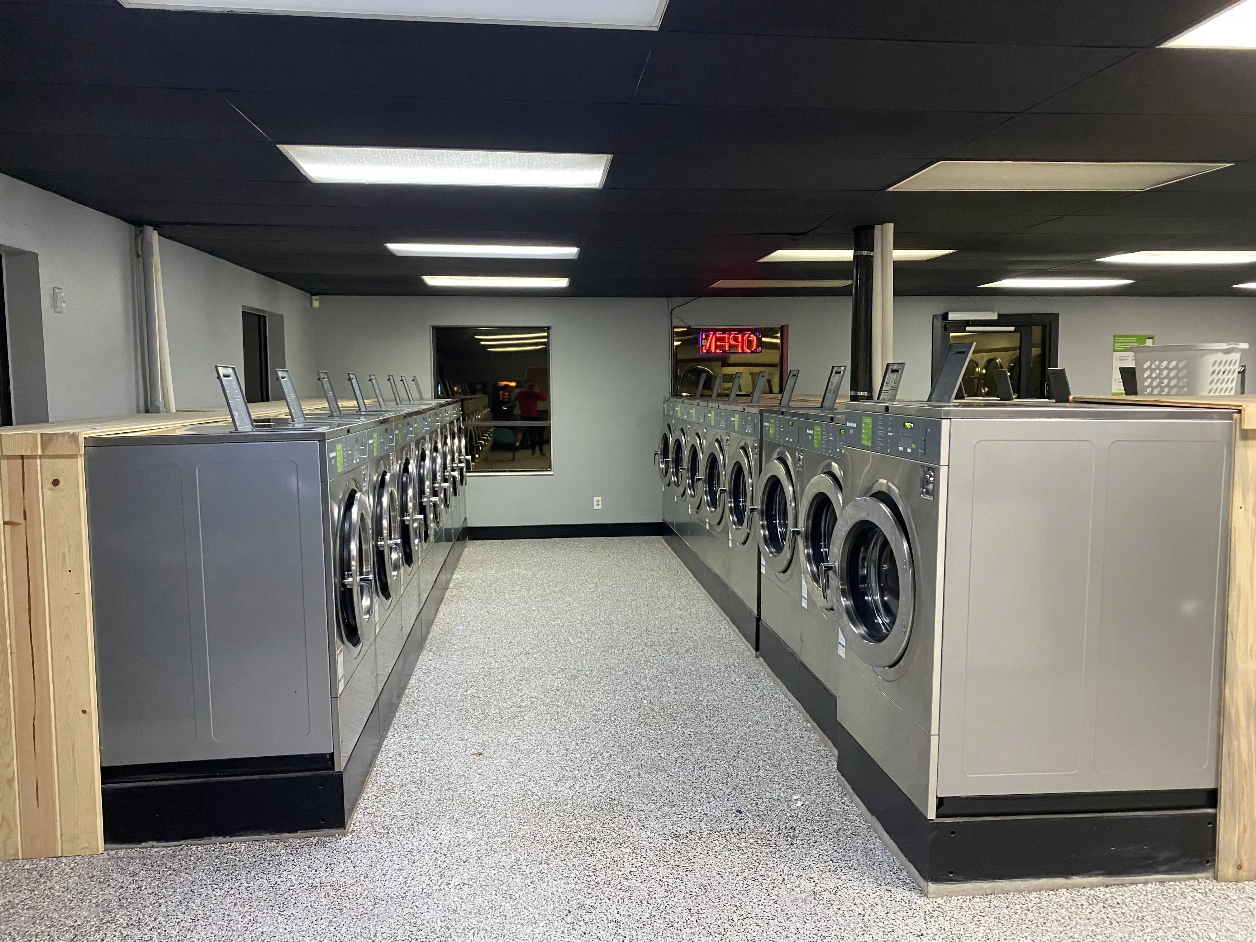 Washington laundromat - Image 15
