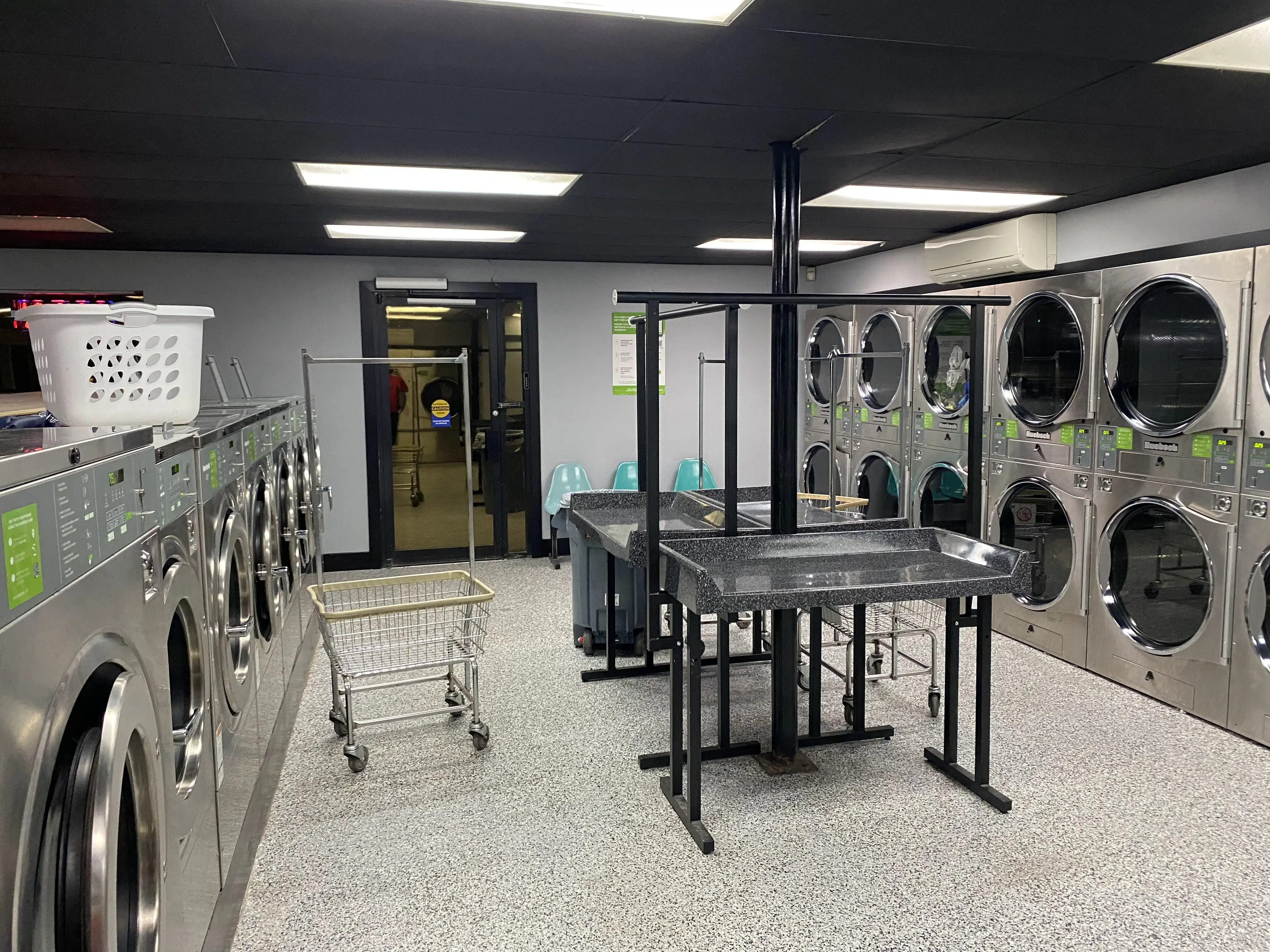 Washington laundromat - Image 2