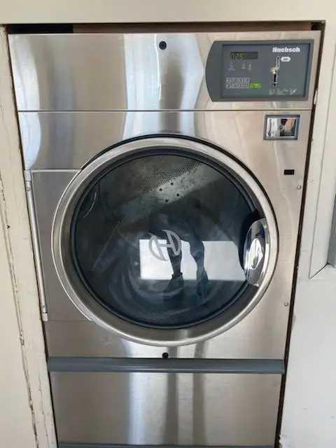 Washington laundromat - Image 9