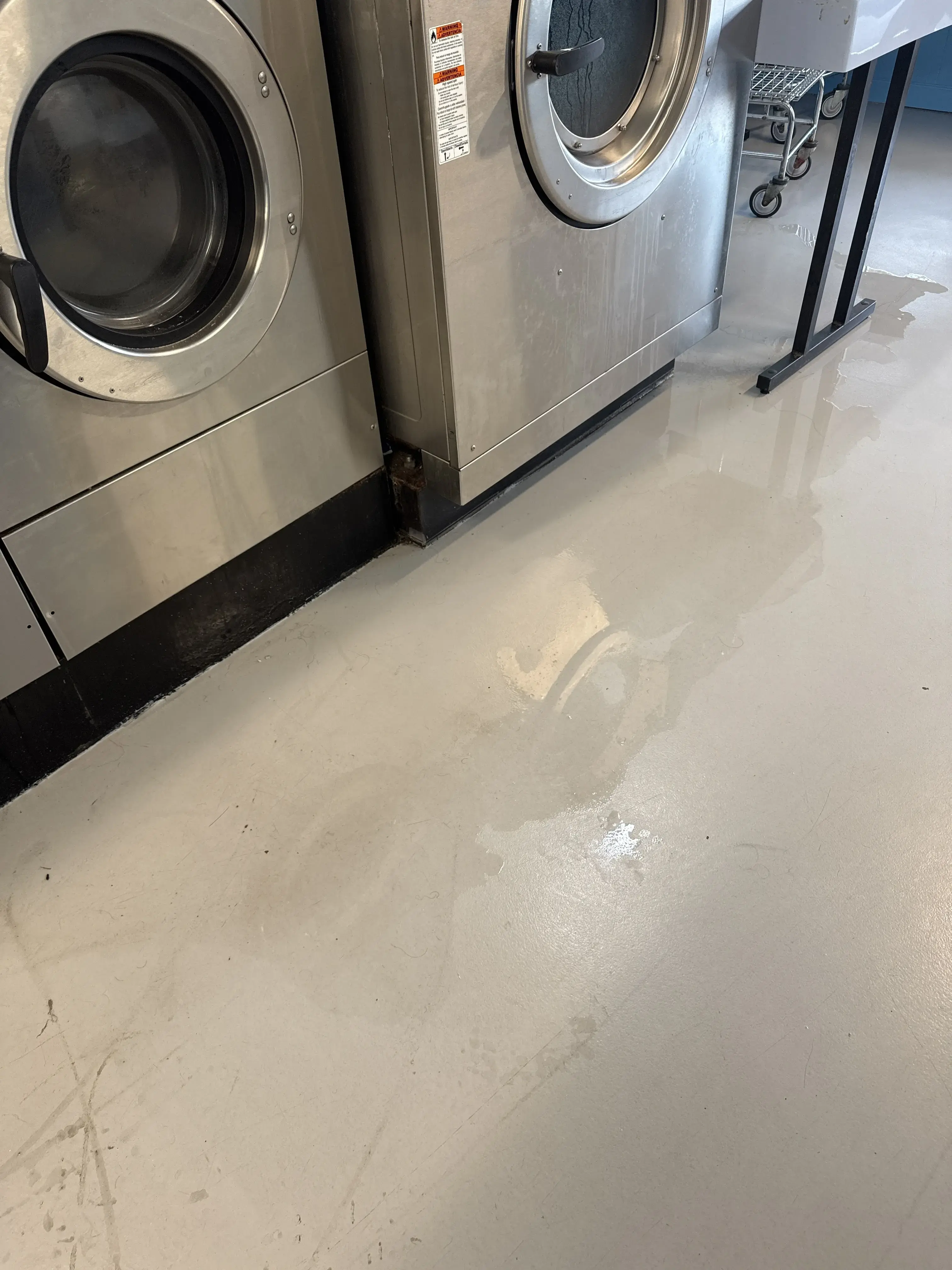 Washland Laundromat - Image 7