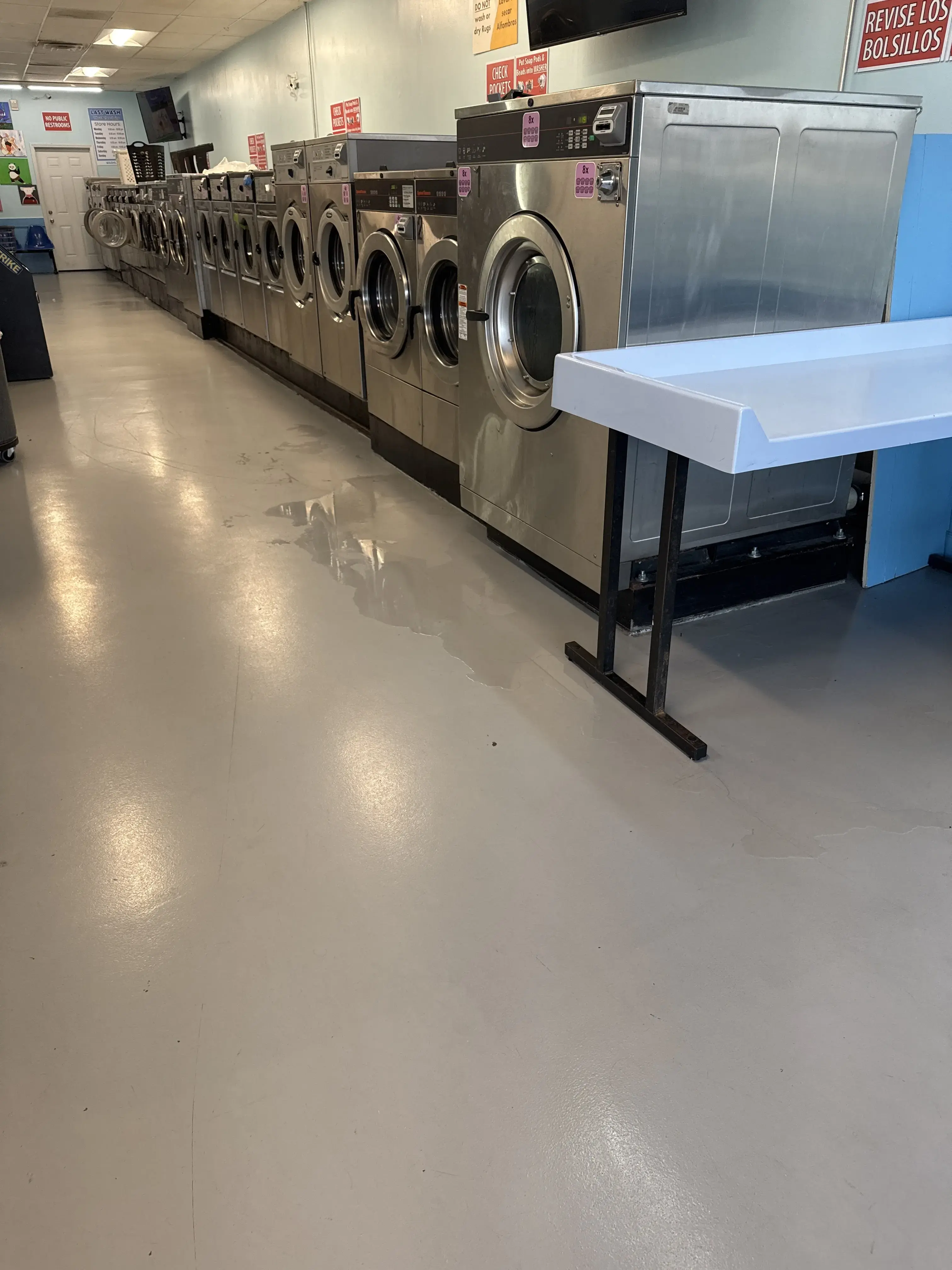 Washland Laundromat - Image 2