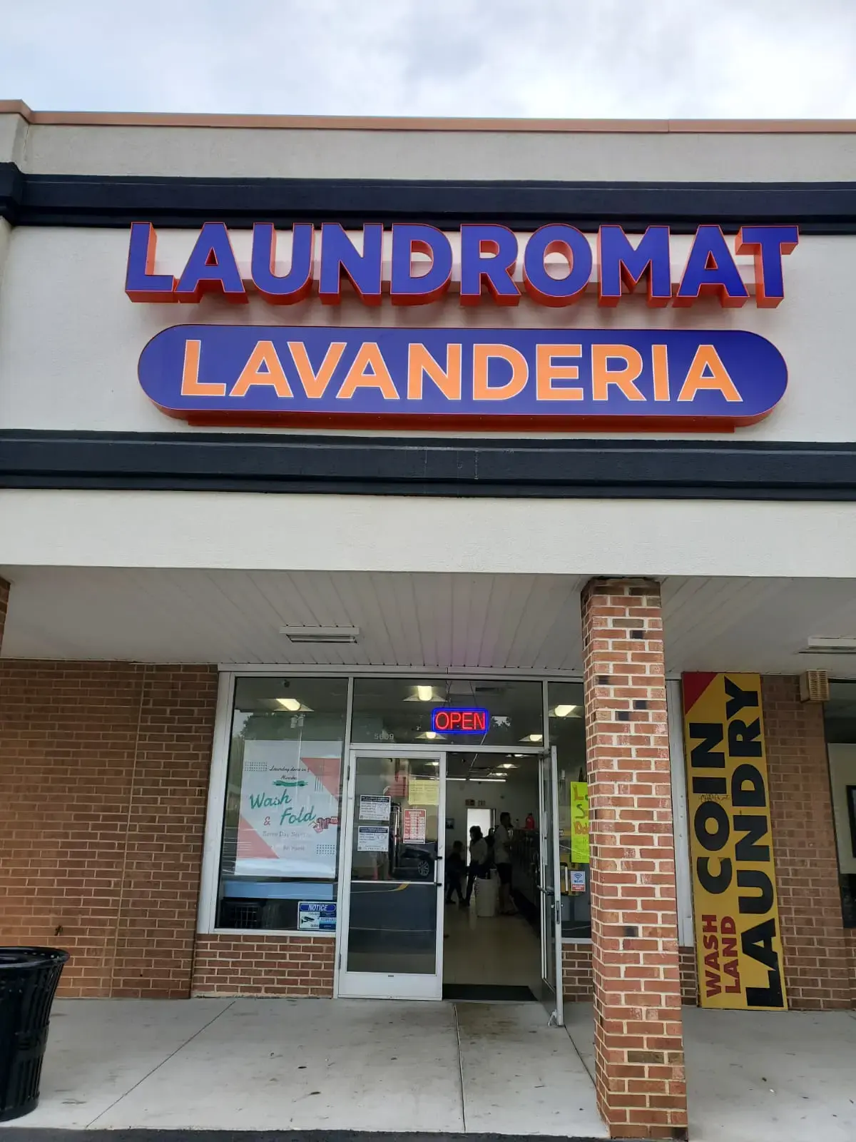Washland Laundromat - Image 1