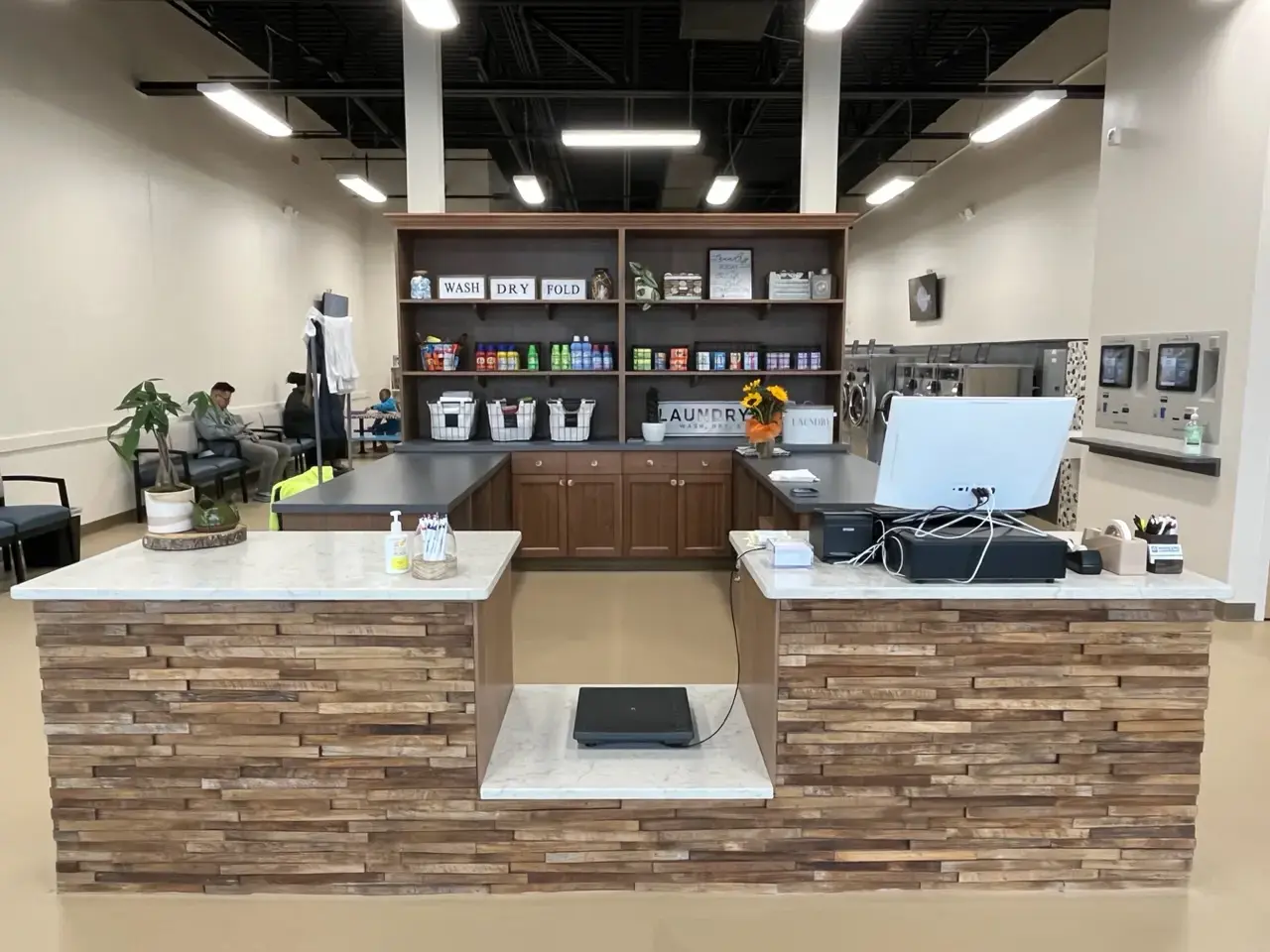 WashLand Laundromat thumbnail 6