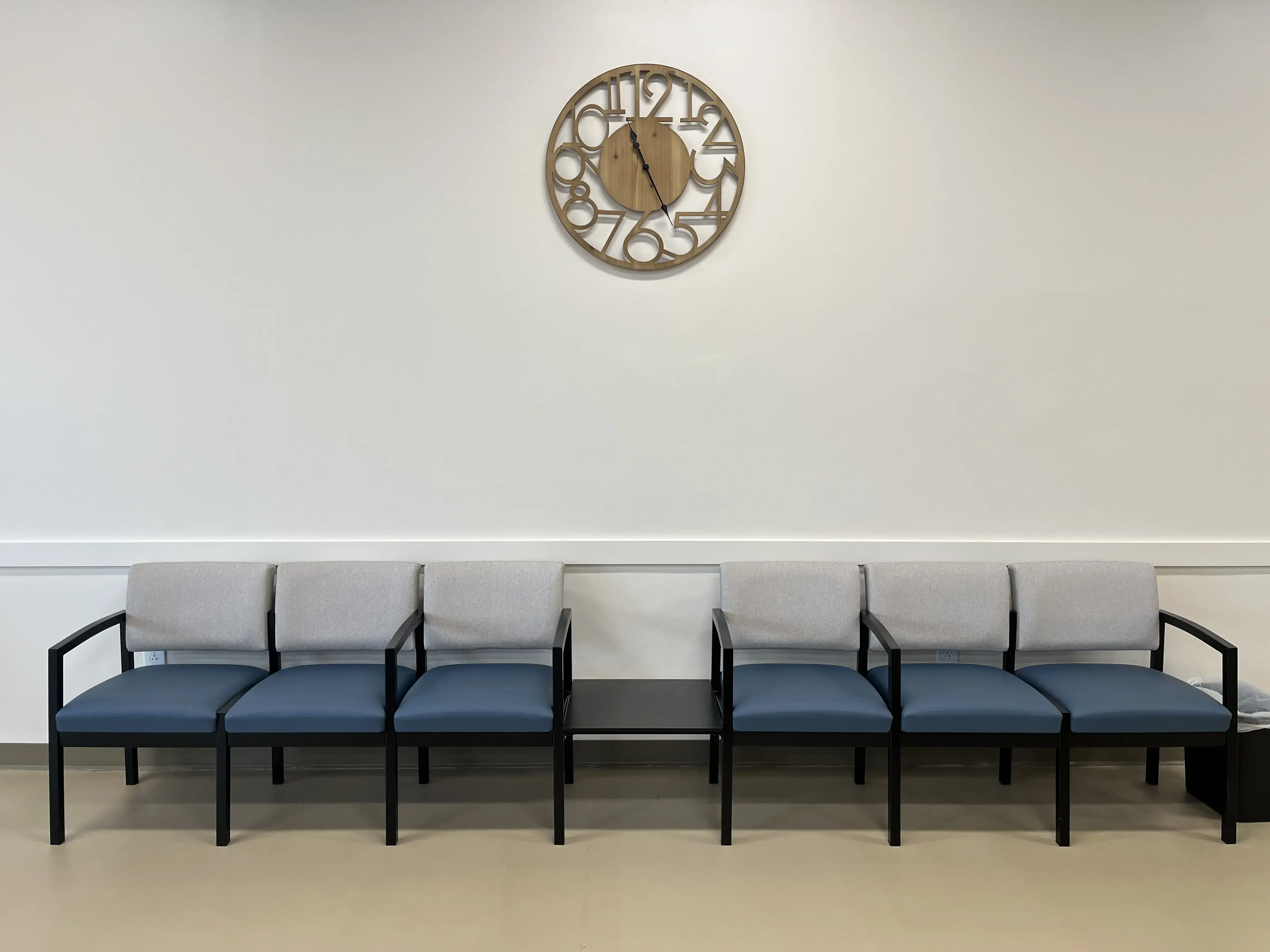 WashLand Laundromat - Image 7