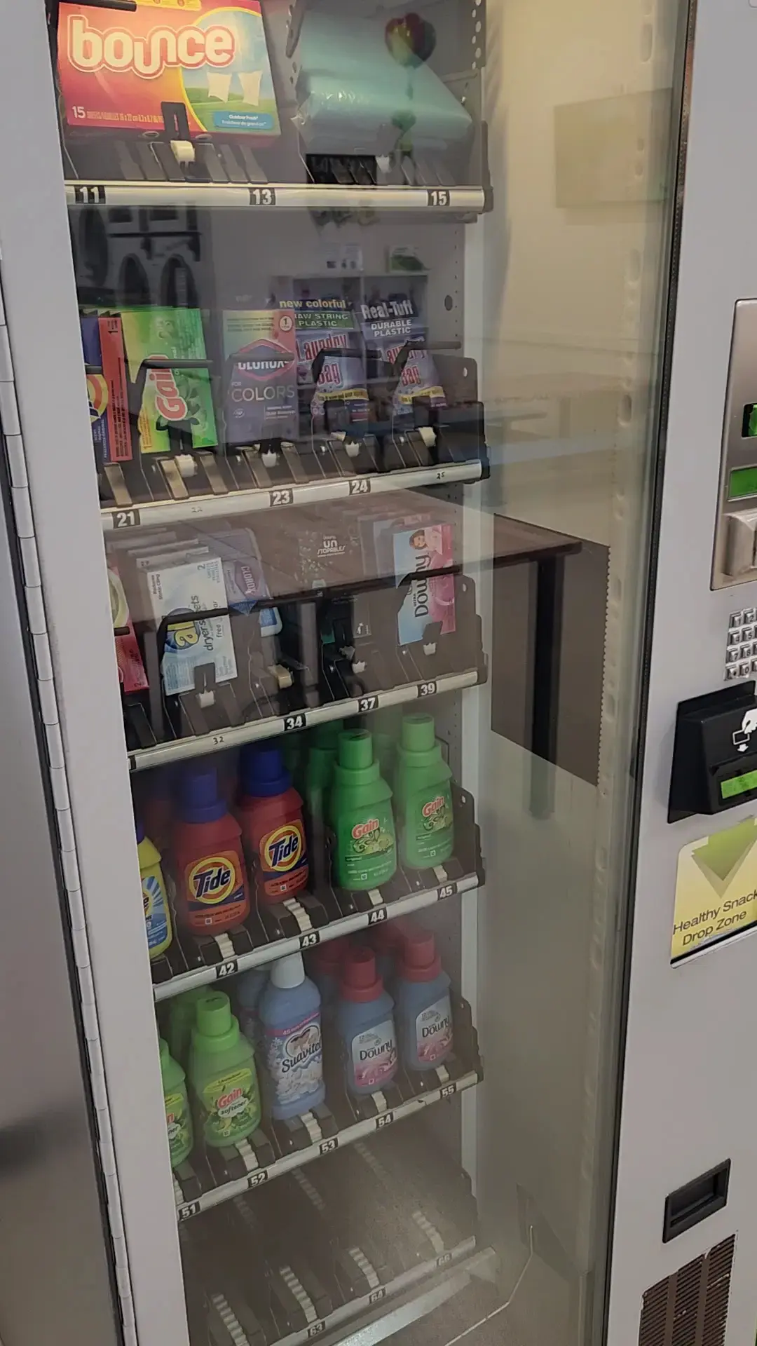 WashLand Laundromat - Image 17