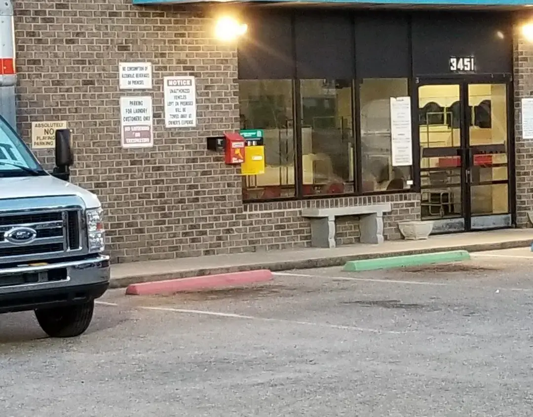 WashLand Laundromat thumbnail 17