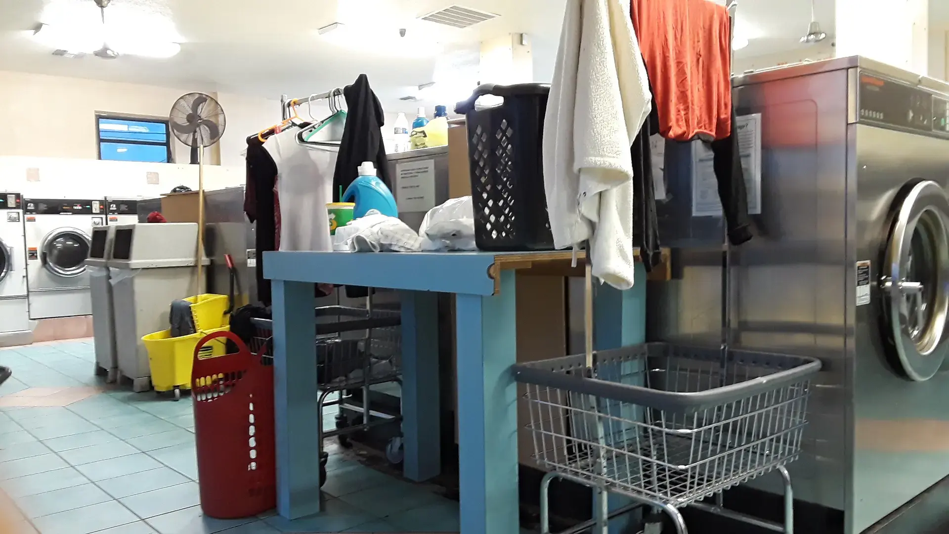 Washmart Coin Laundry - Image 5