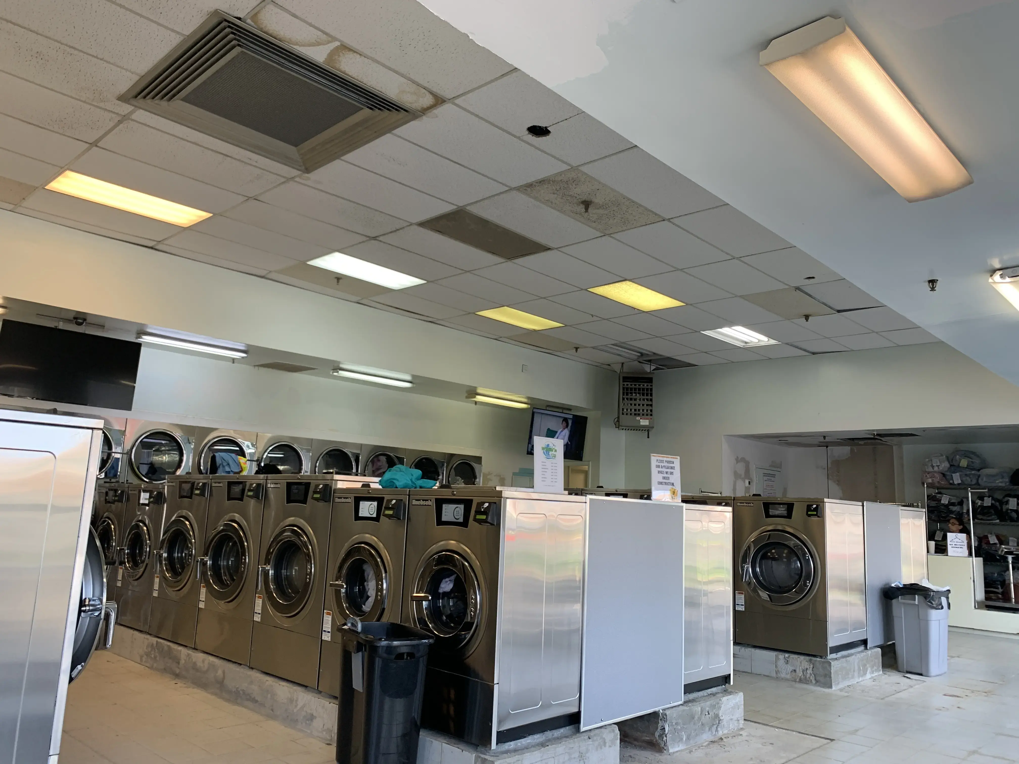 Wash'n Up Laundry - Image 12