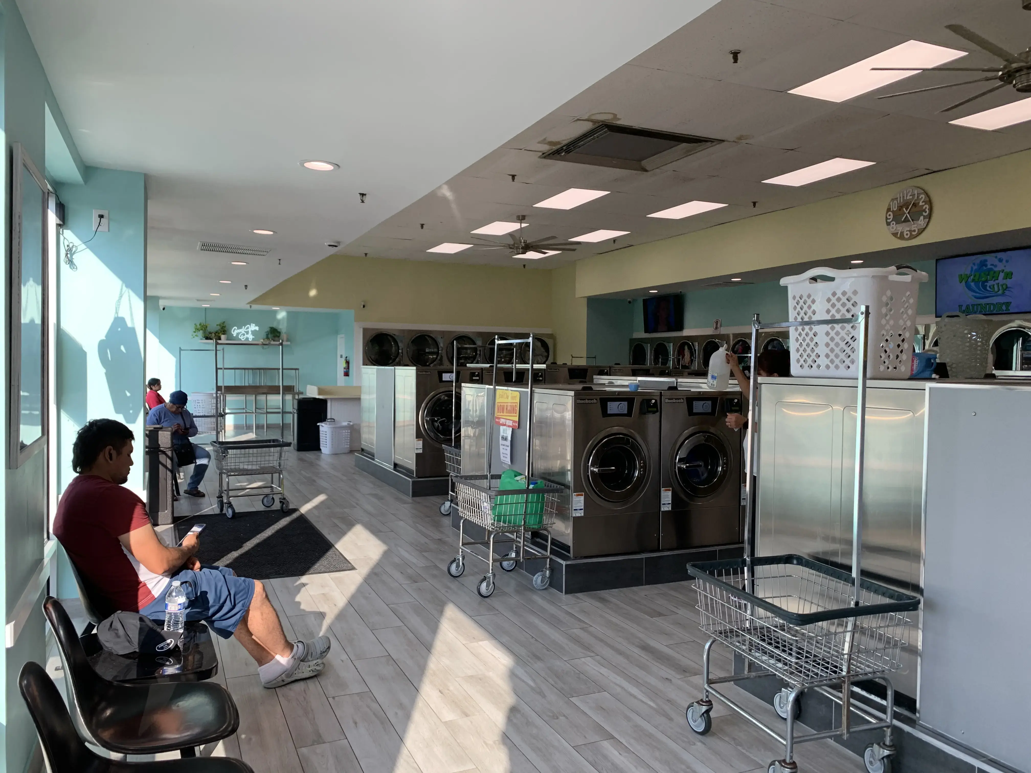 Wash'n Up Laundry - Image 18