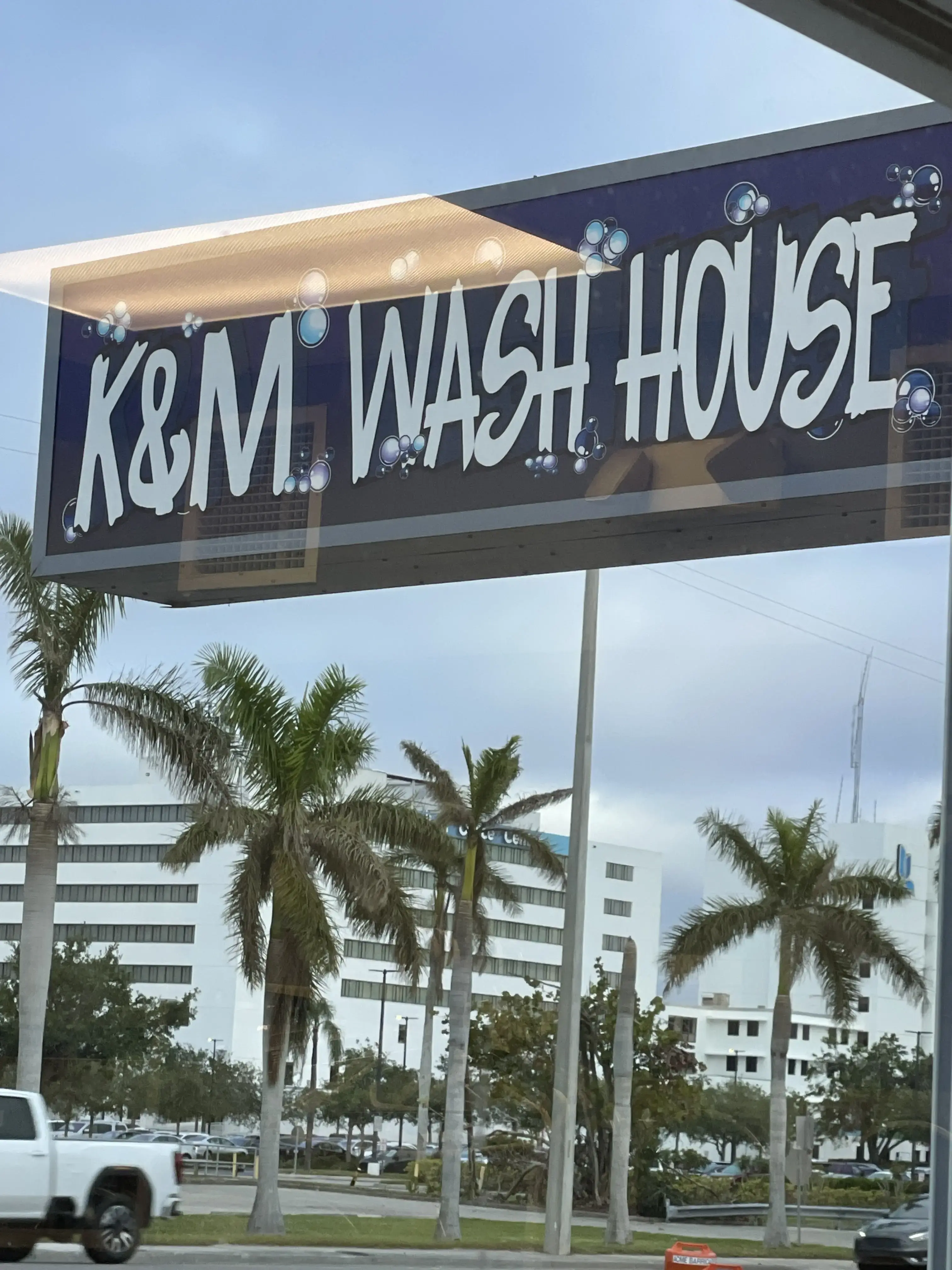 WasHouse Laundry & Drop-Off Service - Image 15