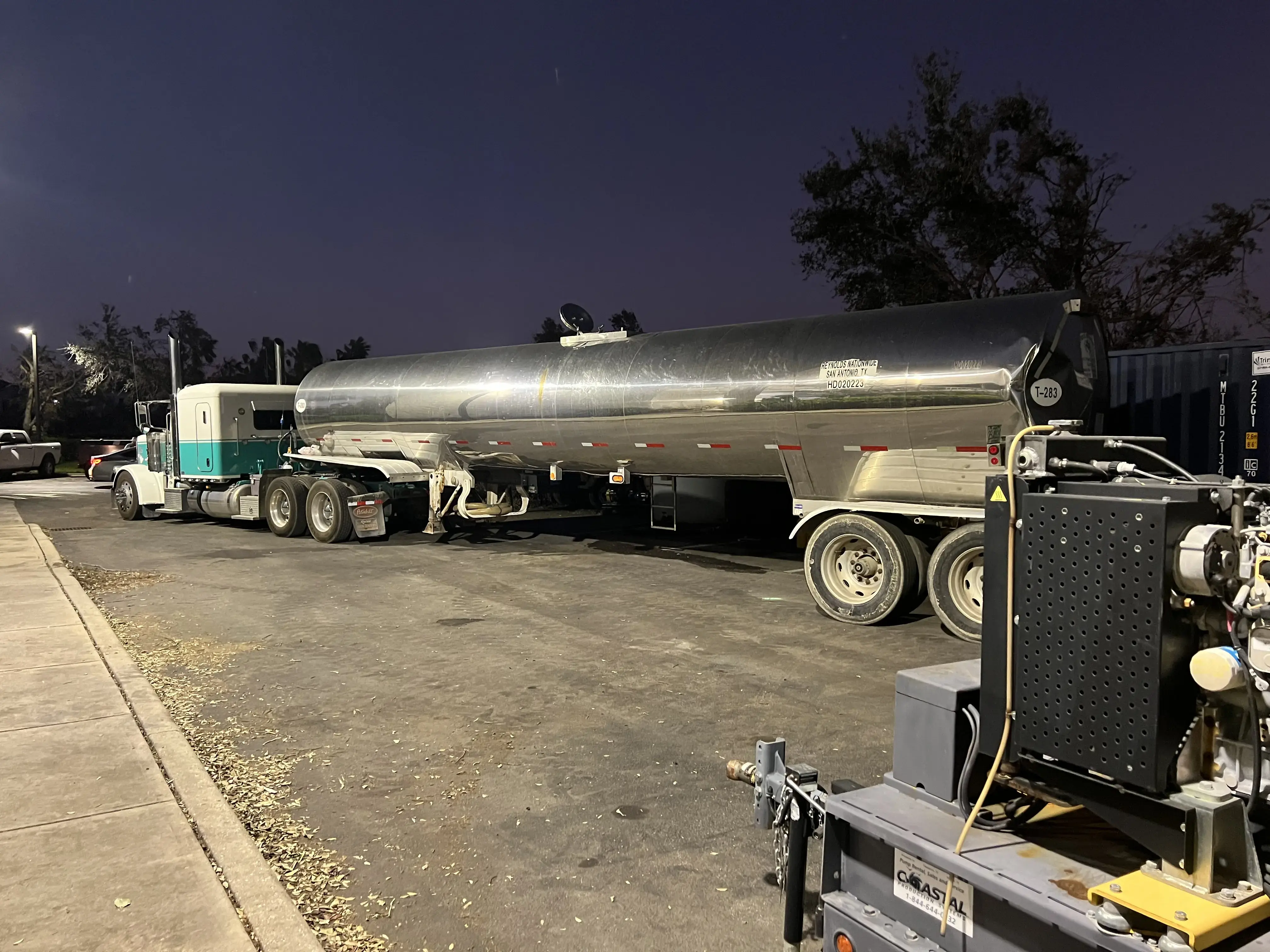 WasHouse Laundry & Drop-Off Service thumbnail 10