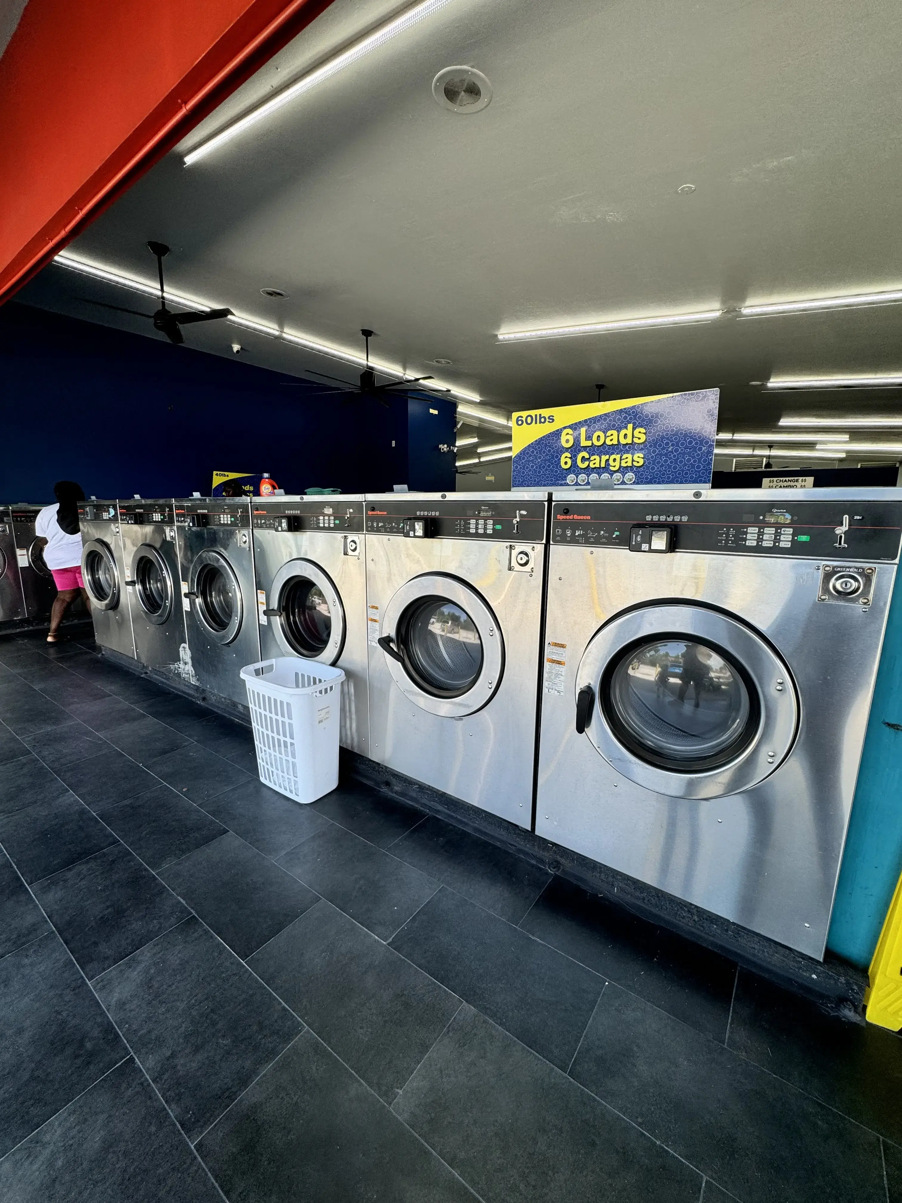 WasHouse Laundry & Drop-Off Service North Fort Myers thumbnail 2