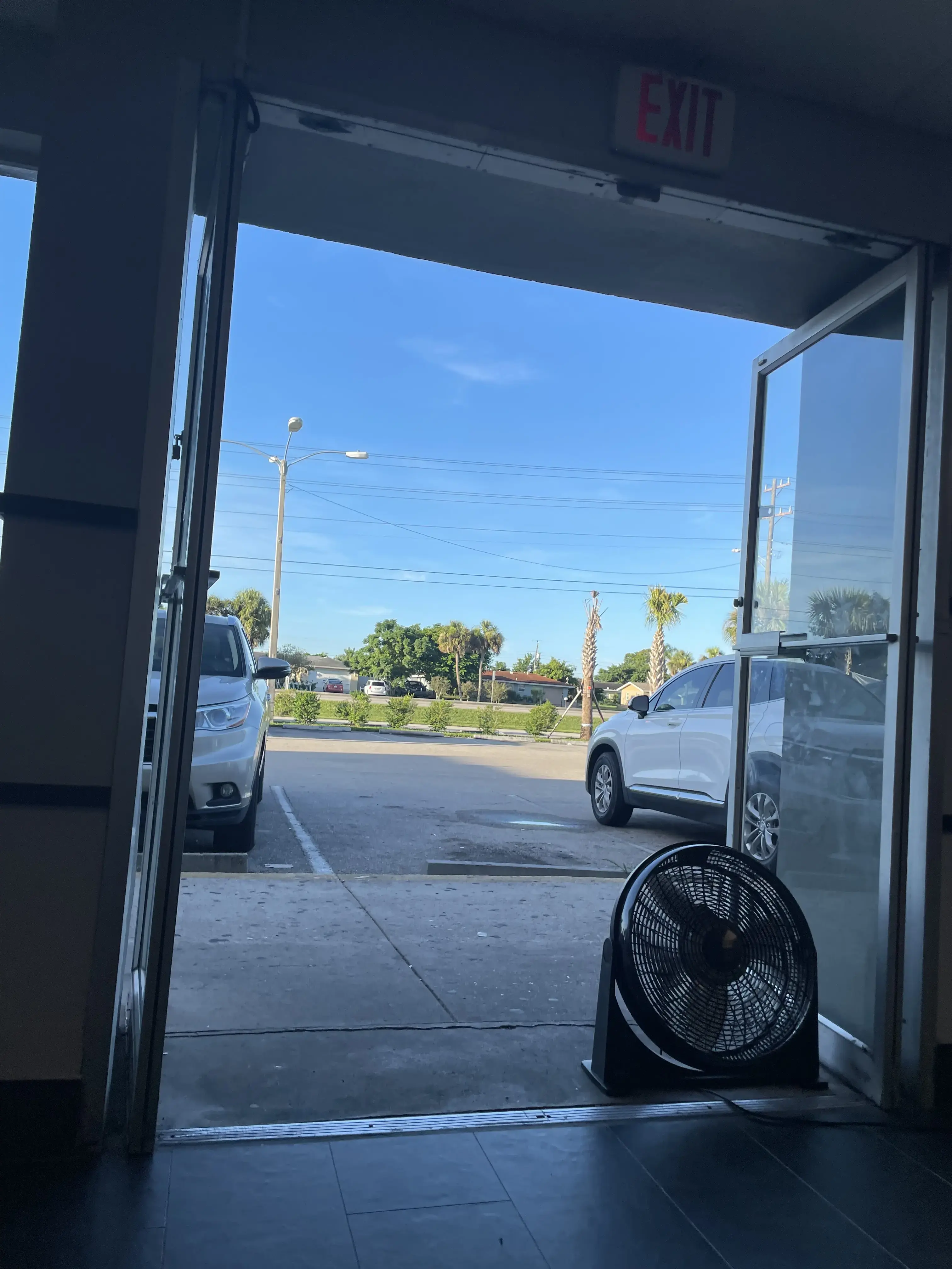 WasHouse Laundry Lehigh Acres thumbnail 7