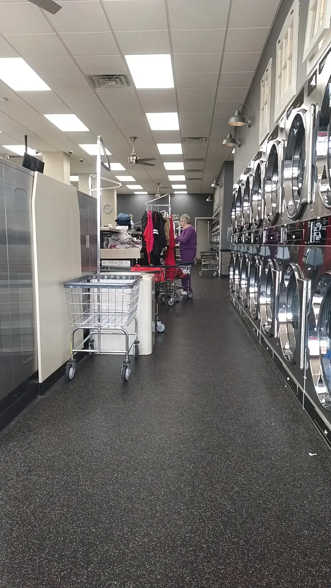 WashStop Laundry Center thumbnail 10