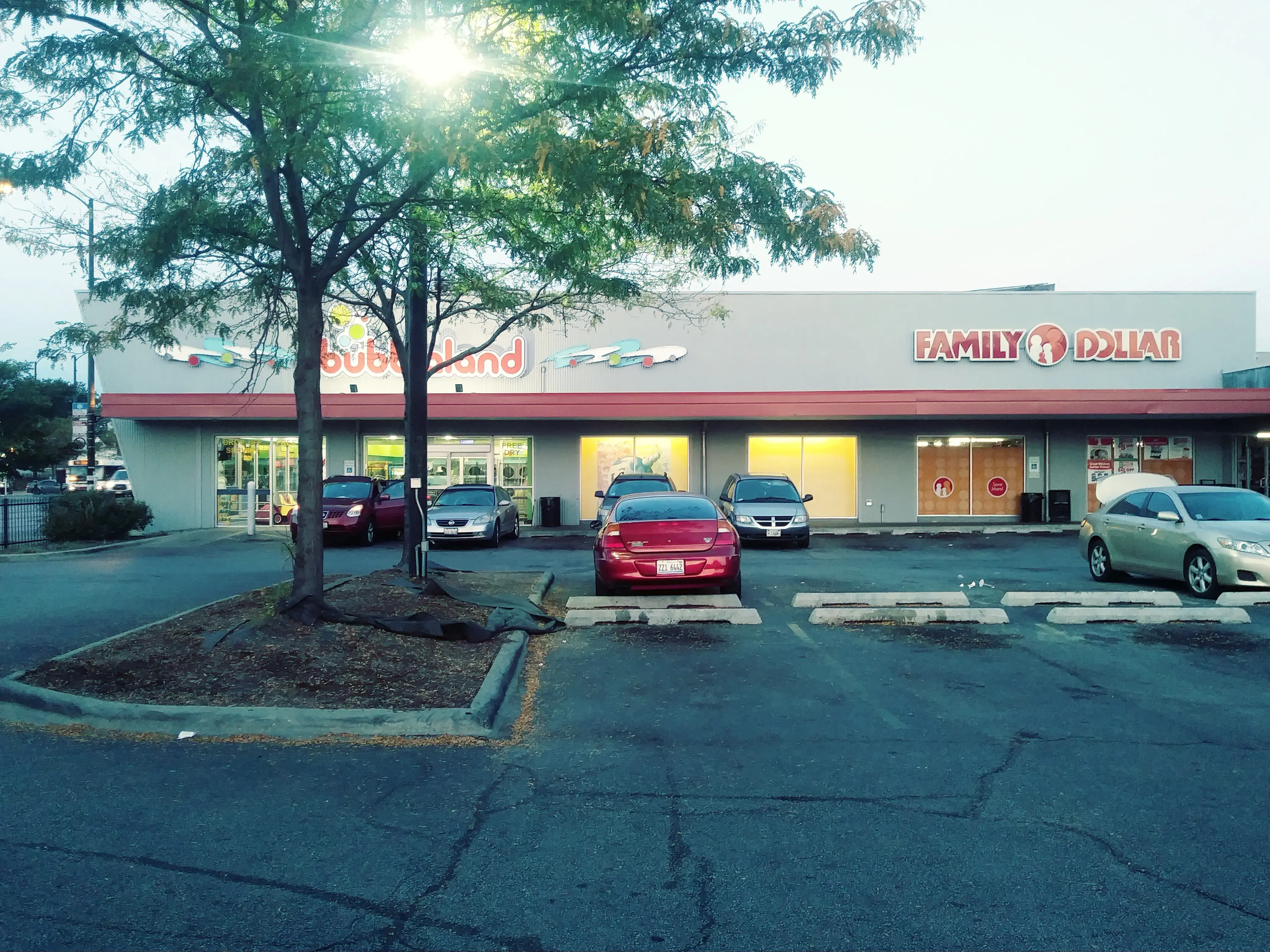 WashTime on Fullerton - Image 19