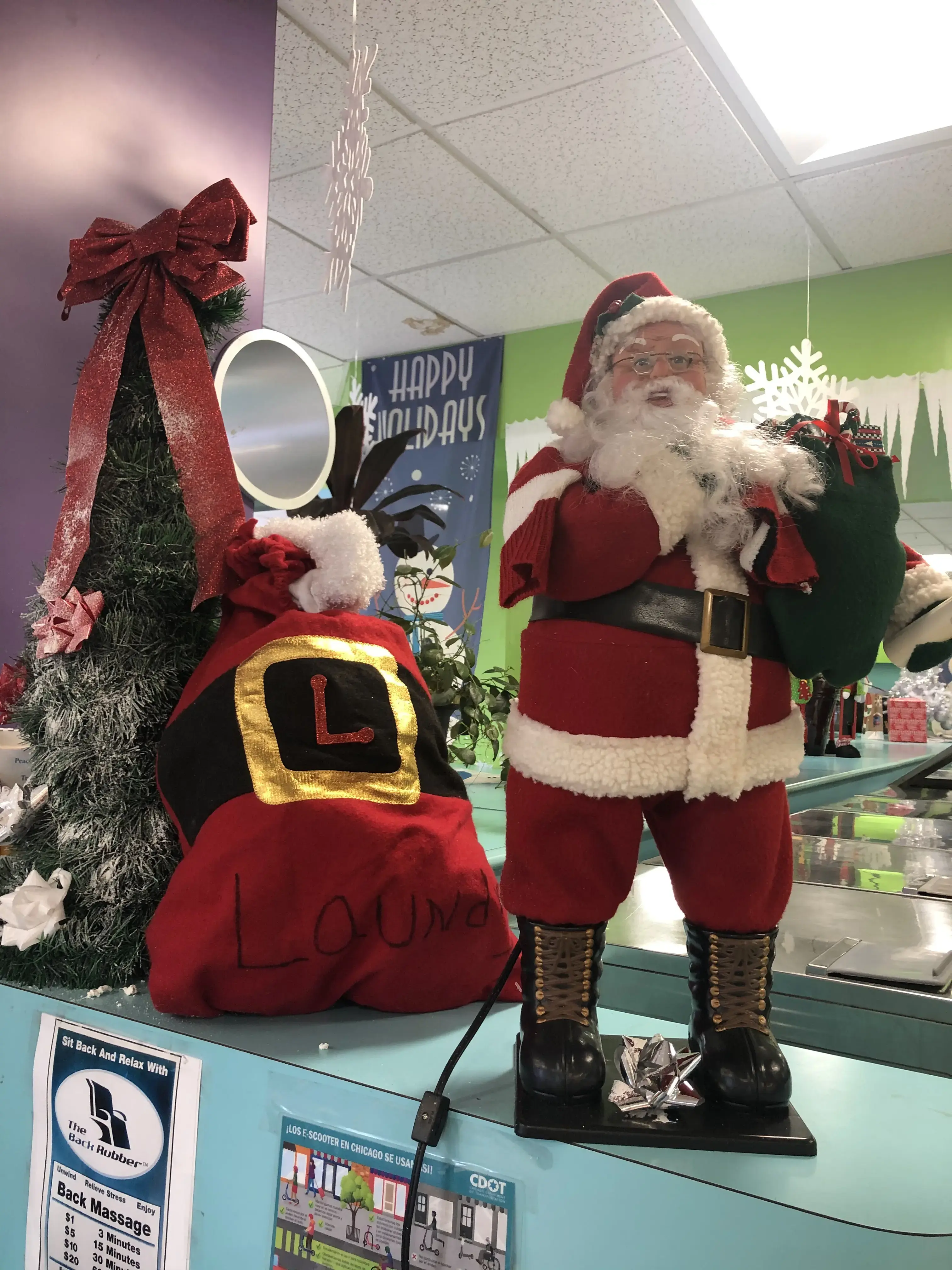 WashTime on Fullerton - Image 13