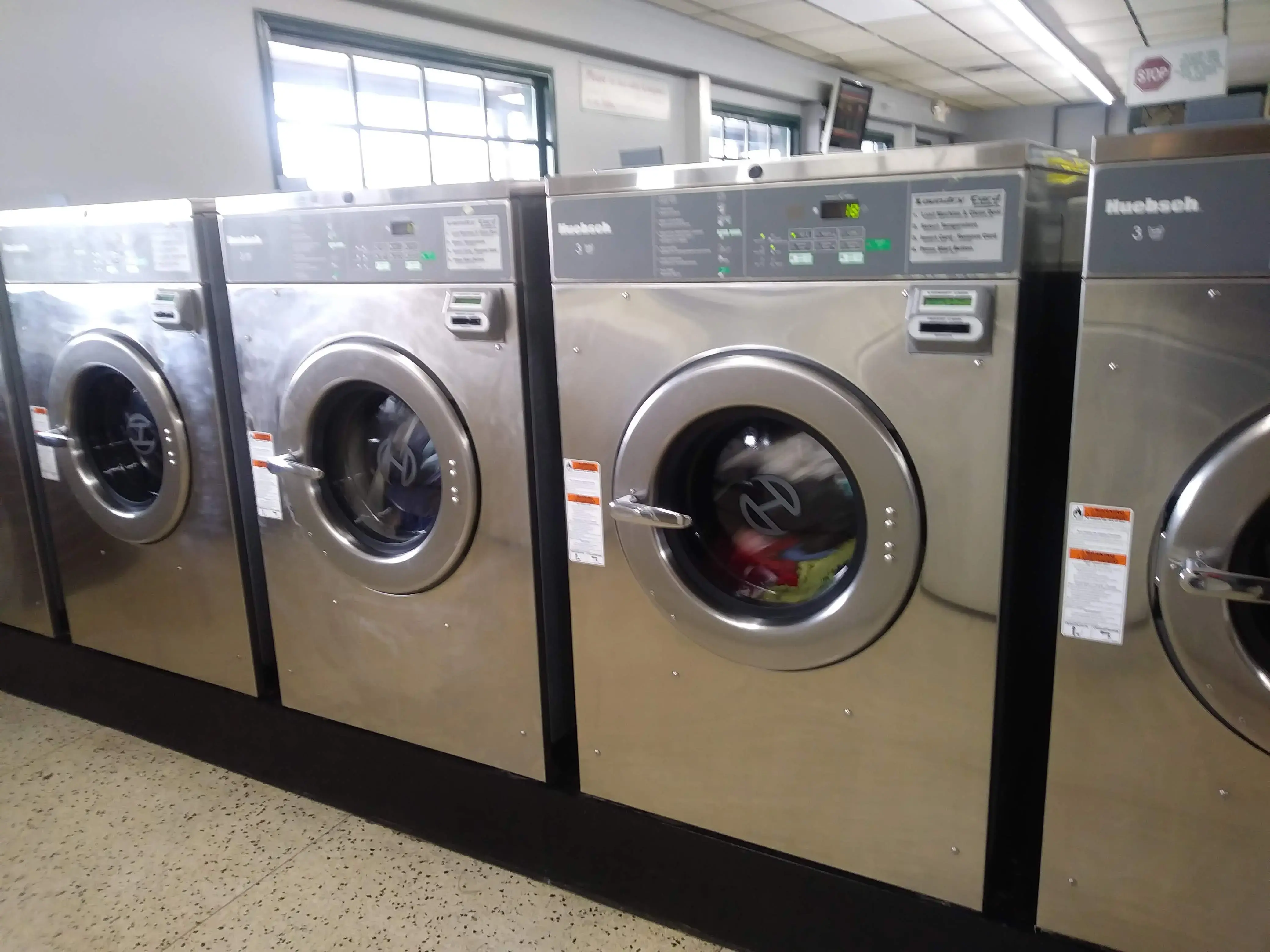 WashWell Laundry & Dry Cleaners thumbnail 18