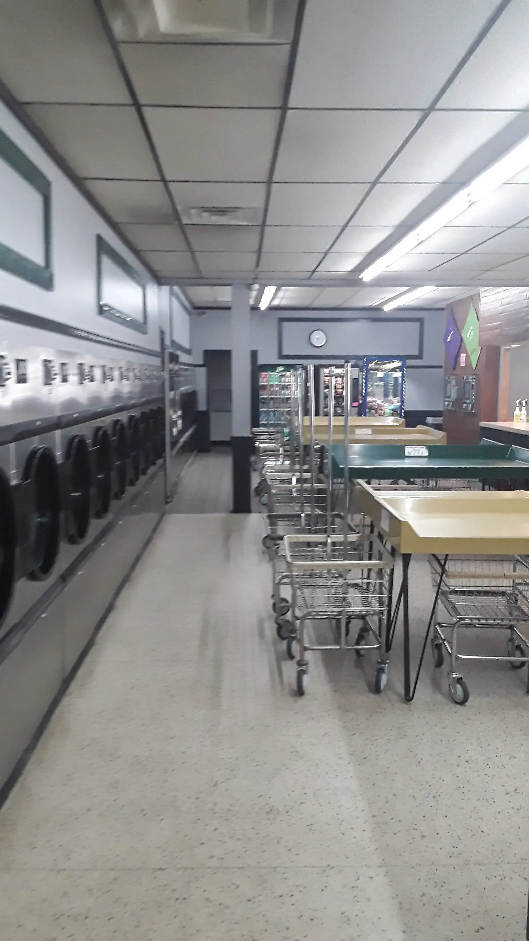 WashWell Laundry & Dry Cleaners - Image 32