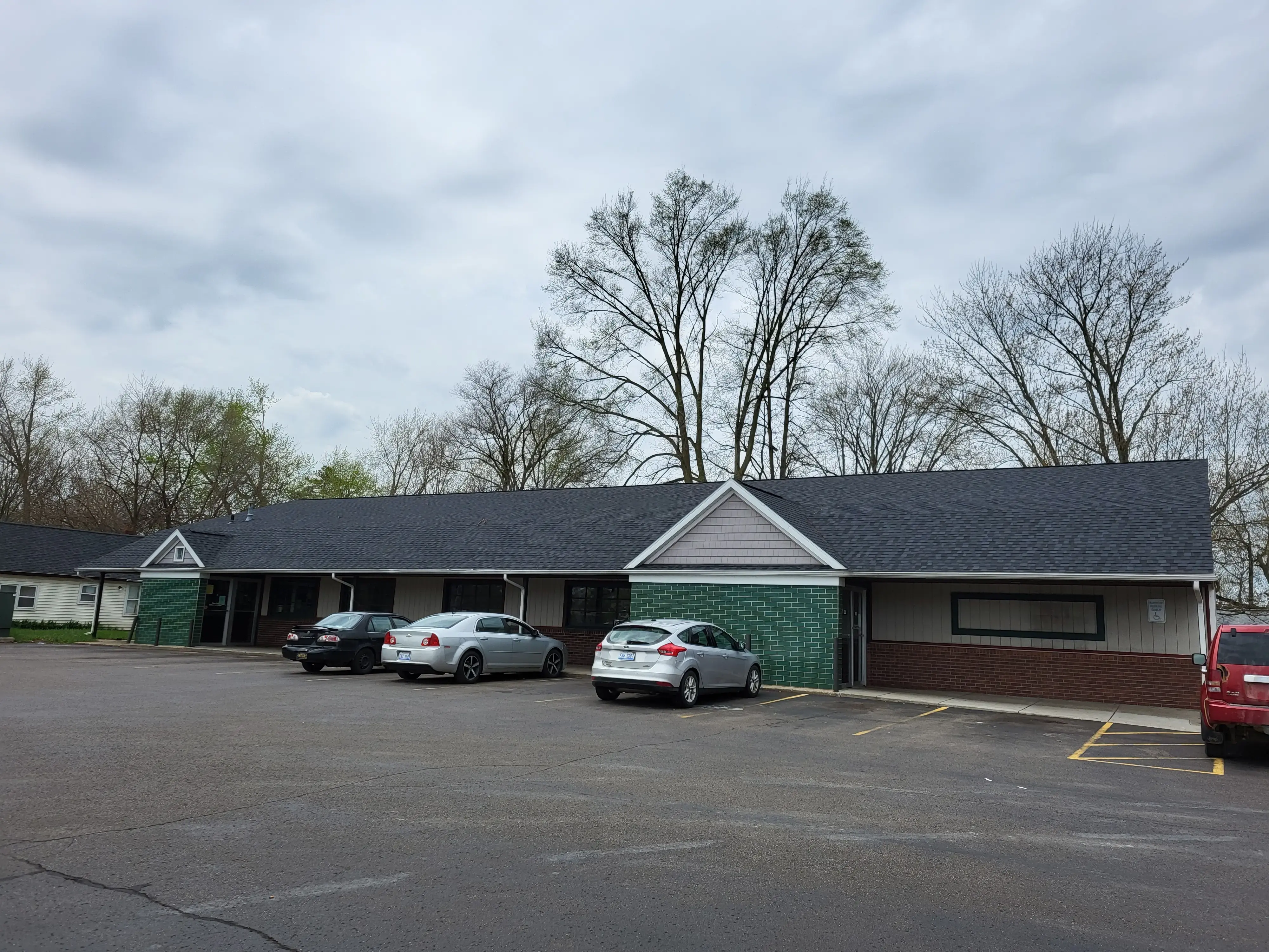 WashWell Laundry & Dry Cleaners - Image 8