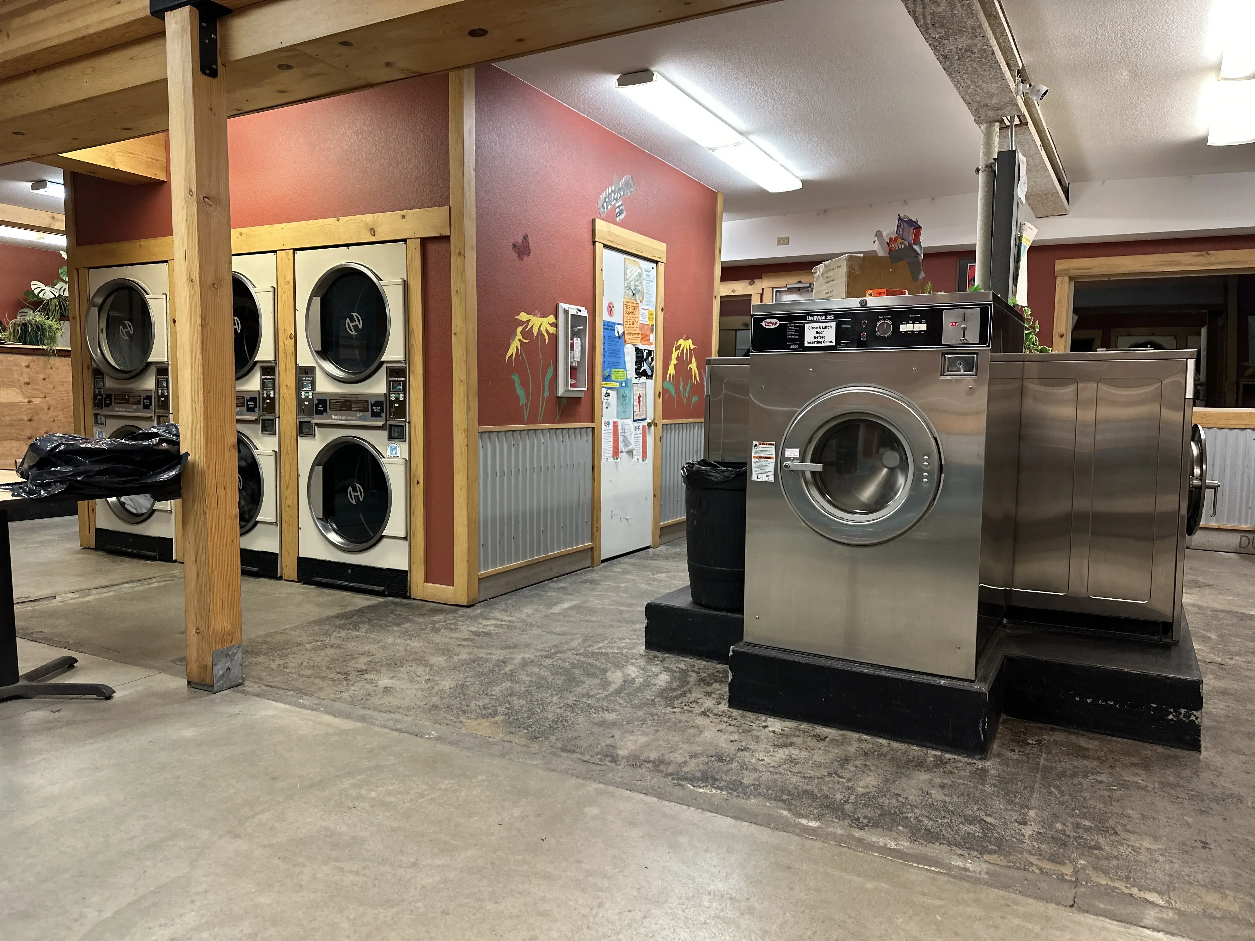 Washworks Showers & Laundry thumbnail 9