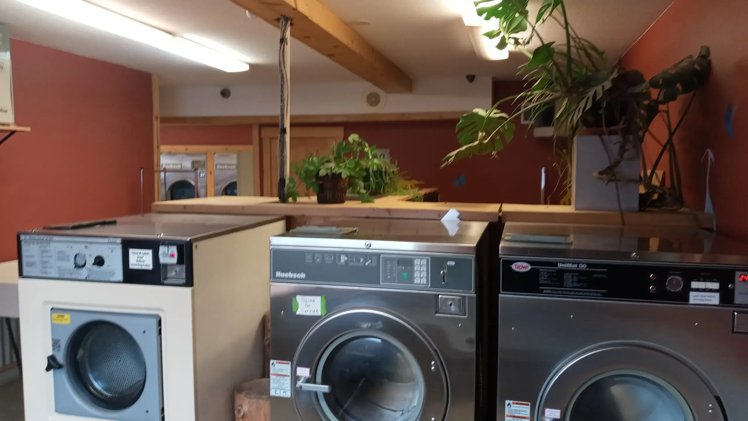 Washworks Showers & Laundry thumbnail 6
