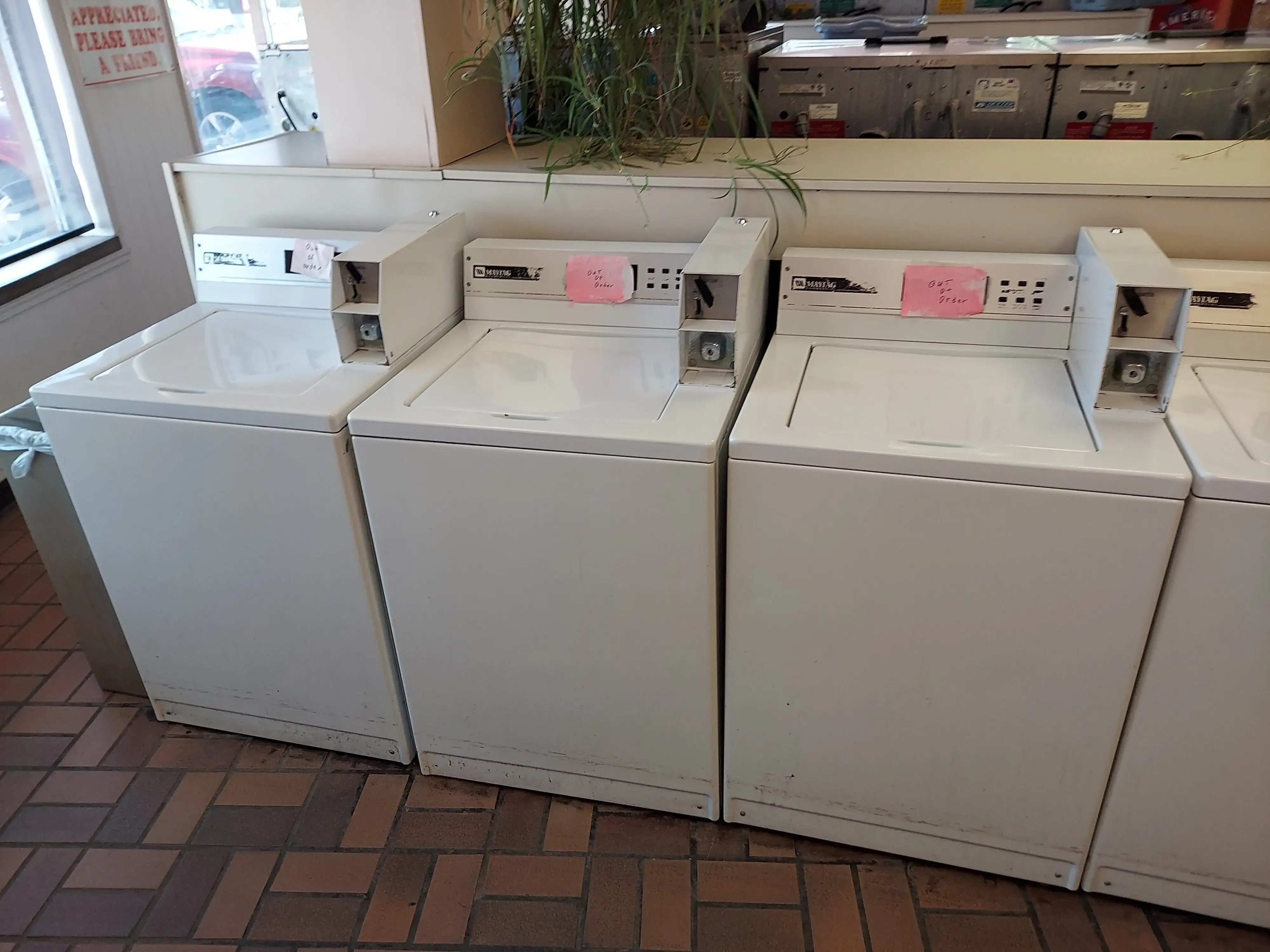 Water Works Coin Laundry thumbnail 15