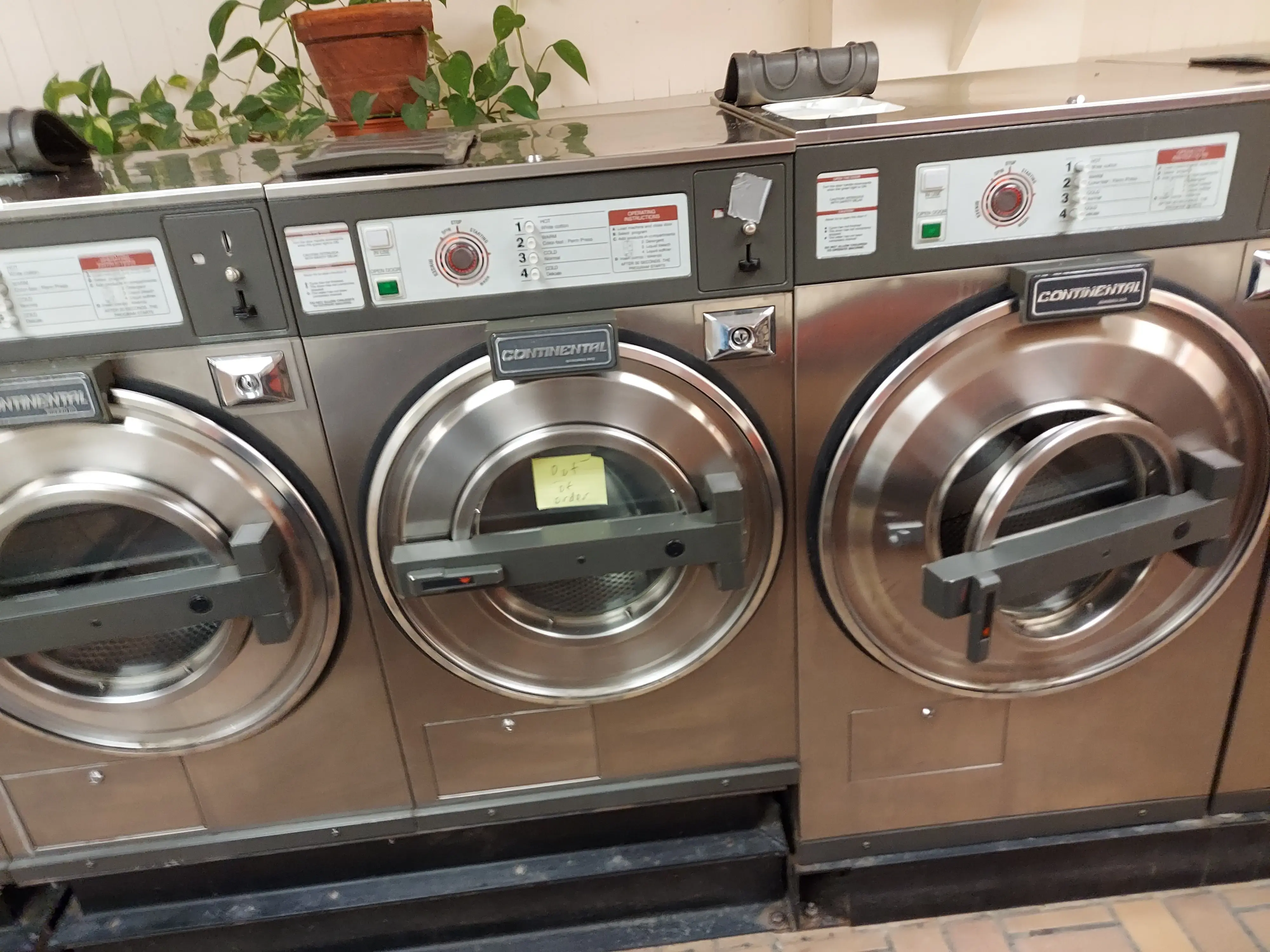 Water Works Coin Laundry thumbnail 10