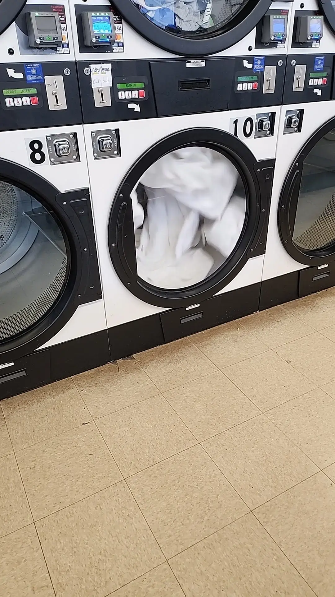 Waterloo Laundry Depot thumbnail 16