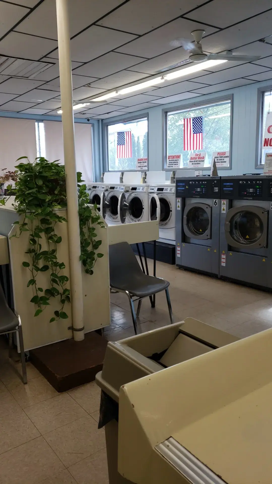 Waterloo Laundry Depot thumbnail 8