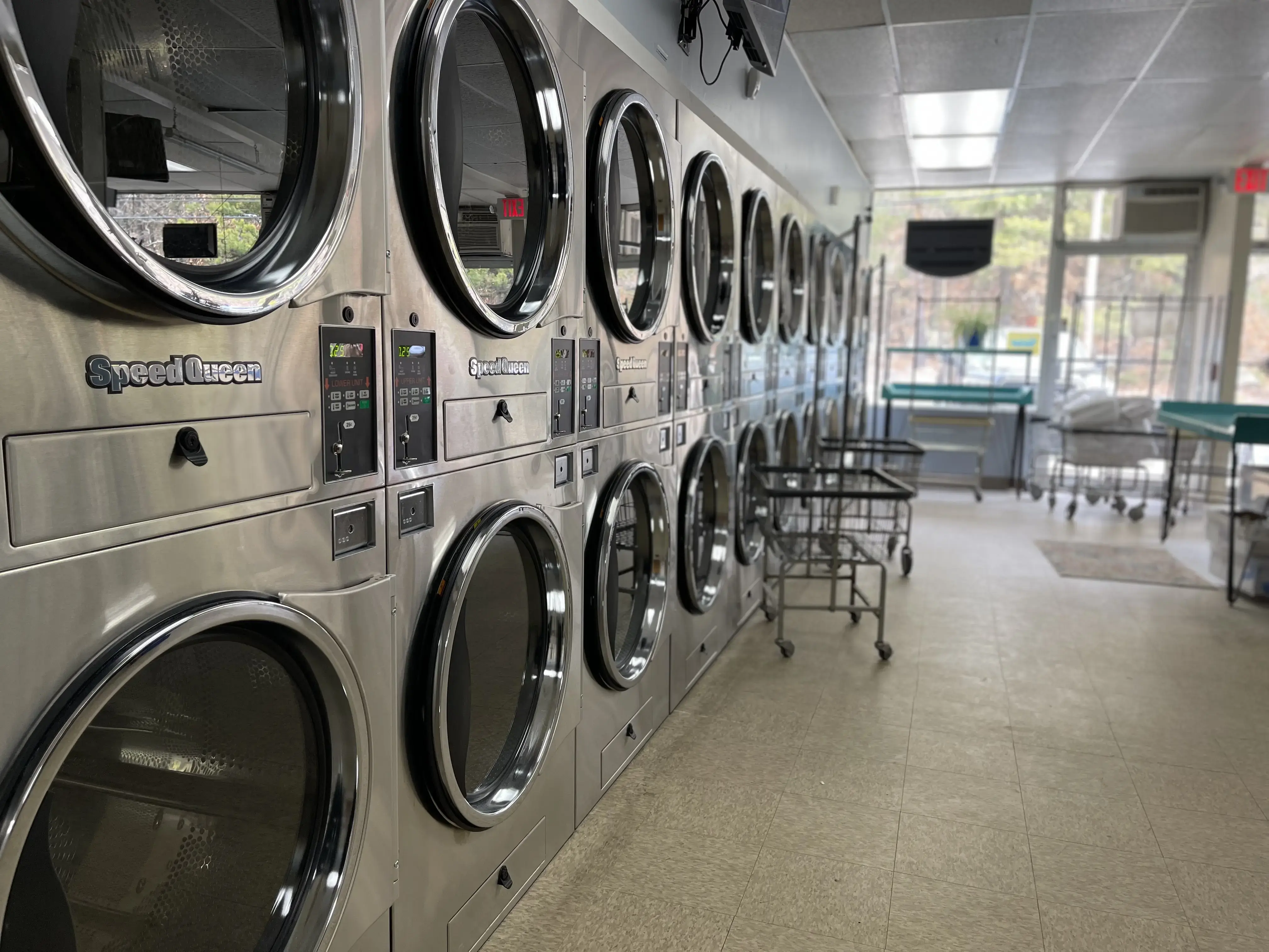 Waterman Laundry & Dry Cleaning - Image 3