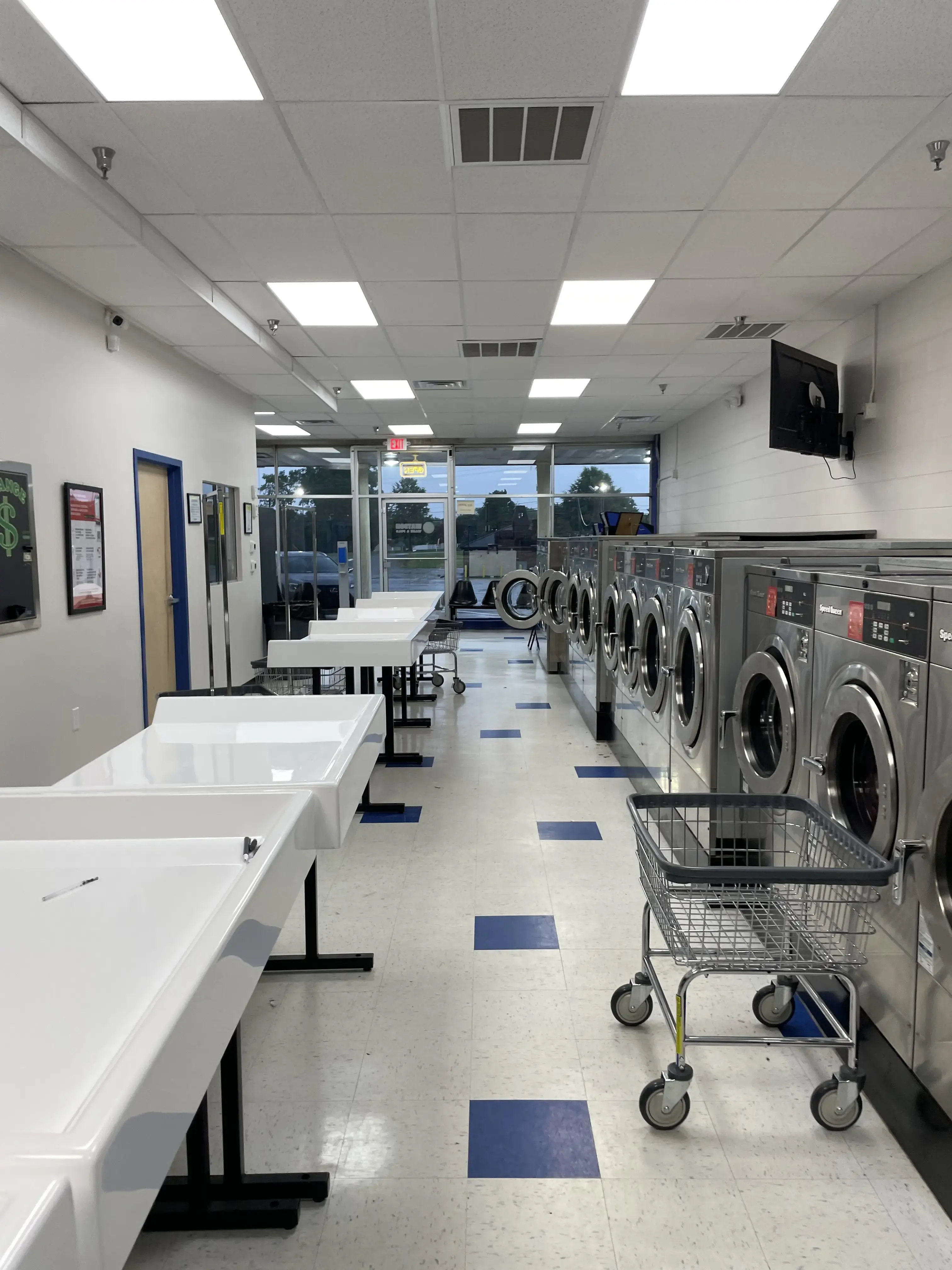 Watson Wash & Fold LLC thumbnail 1