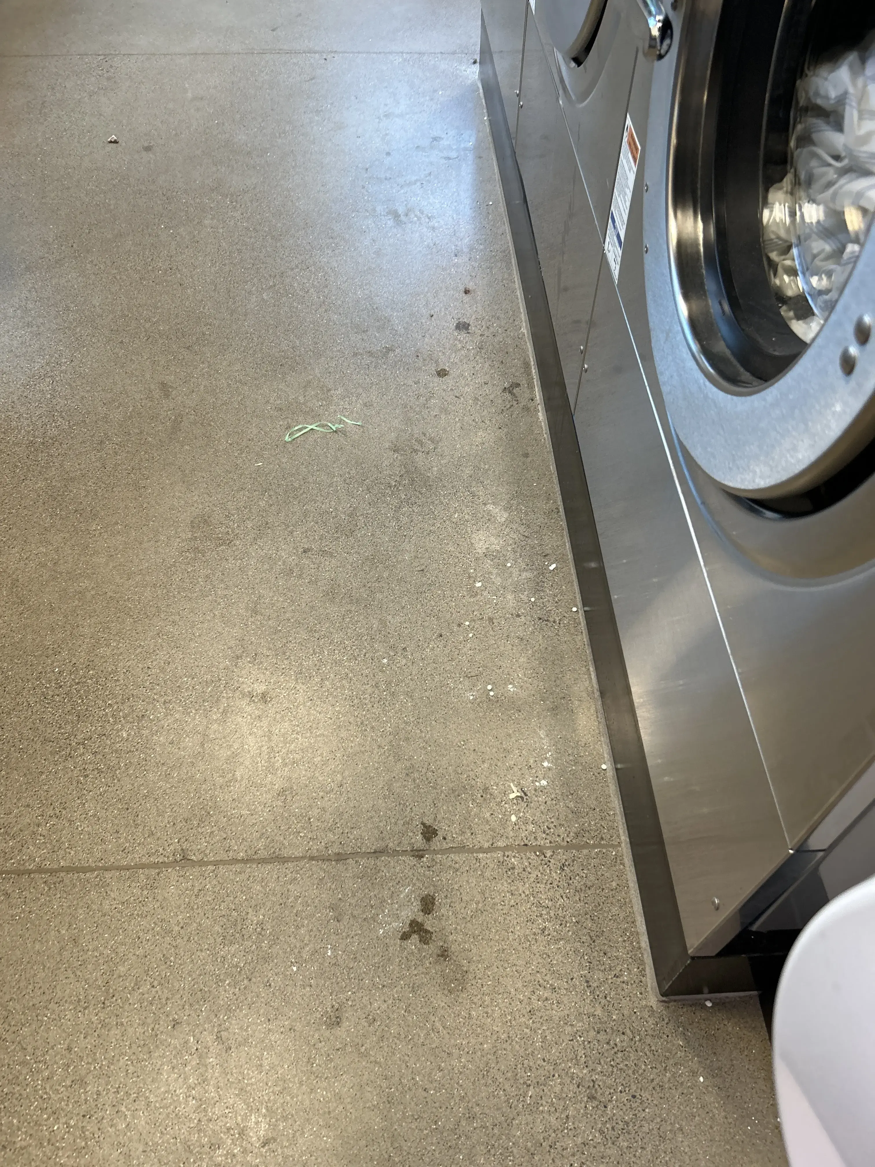 Wave Coin Laundry - Image 7