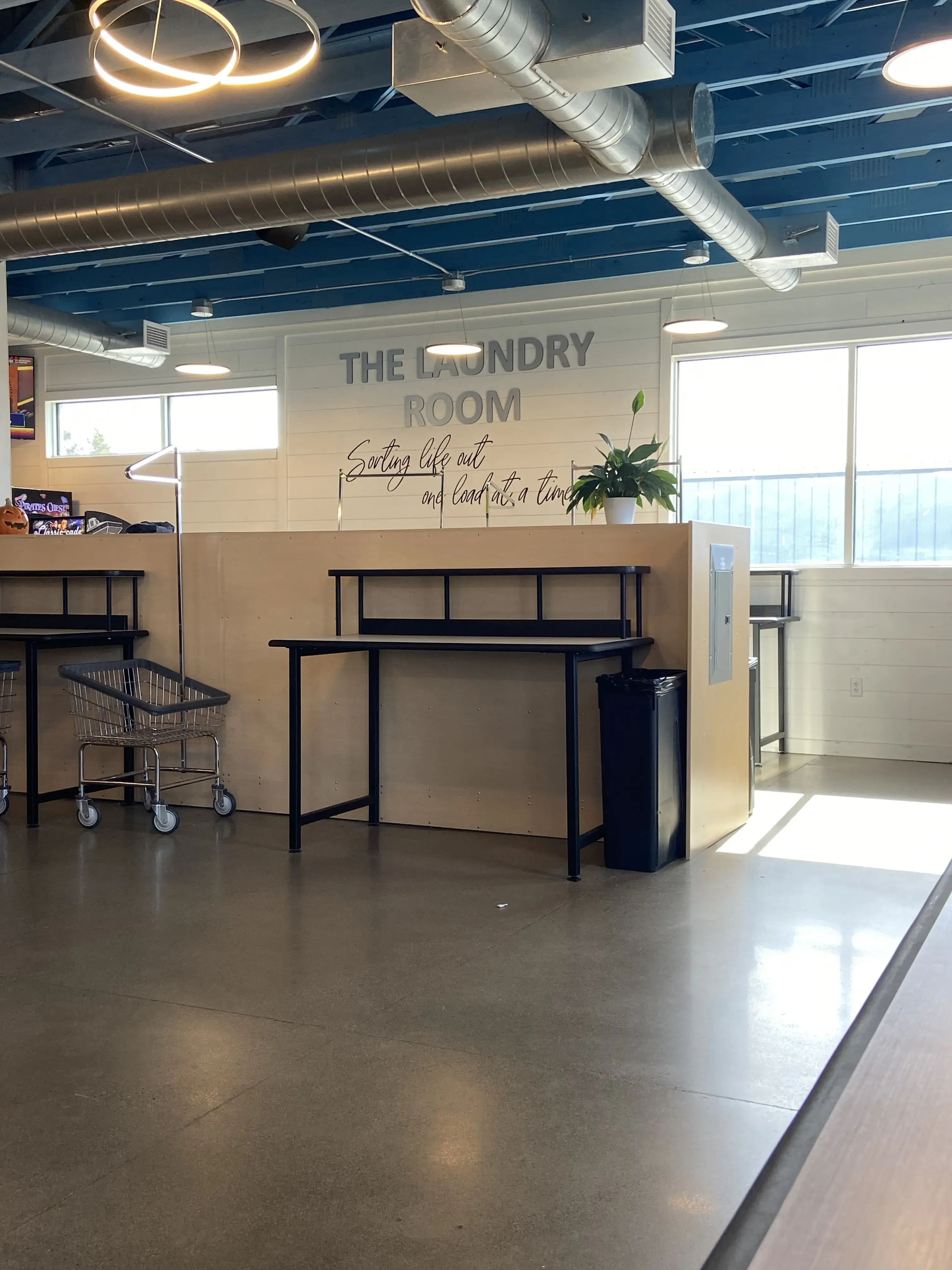 Wave Coin Laundry - Image 3