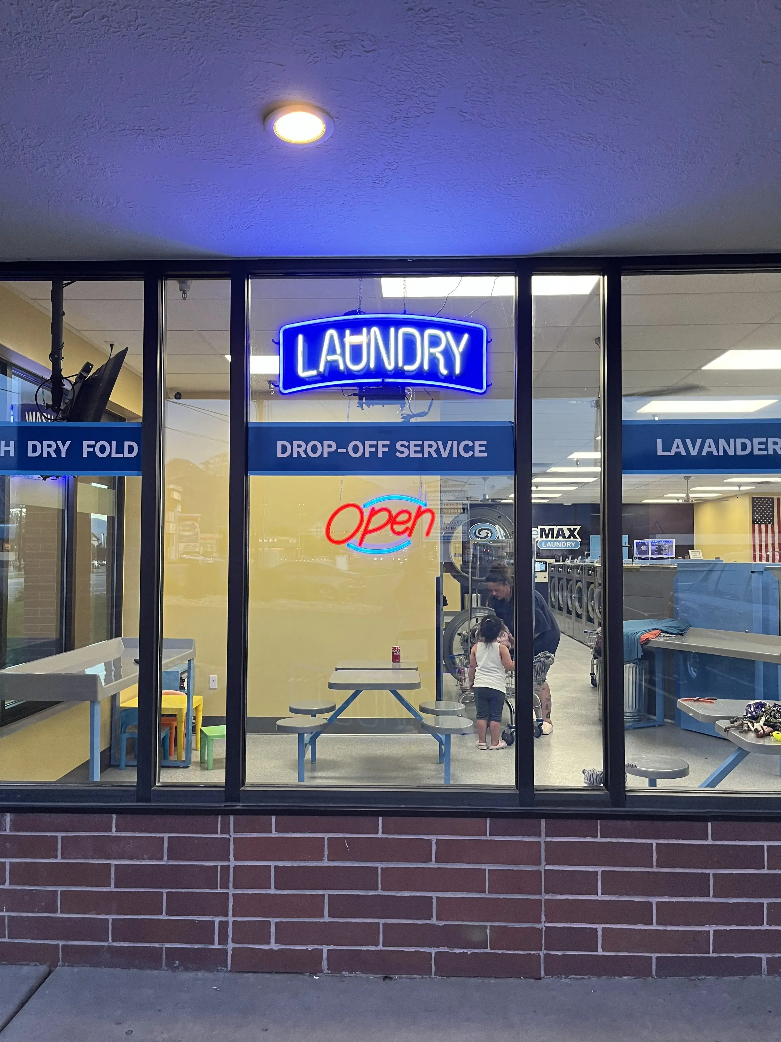 WaveMAX Laundromat Midvale, UT - Image 17