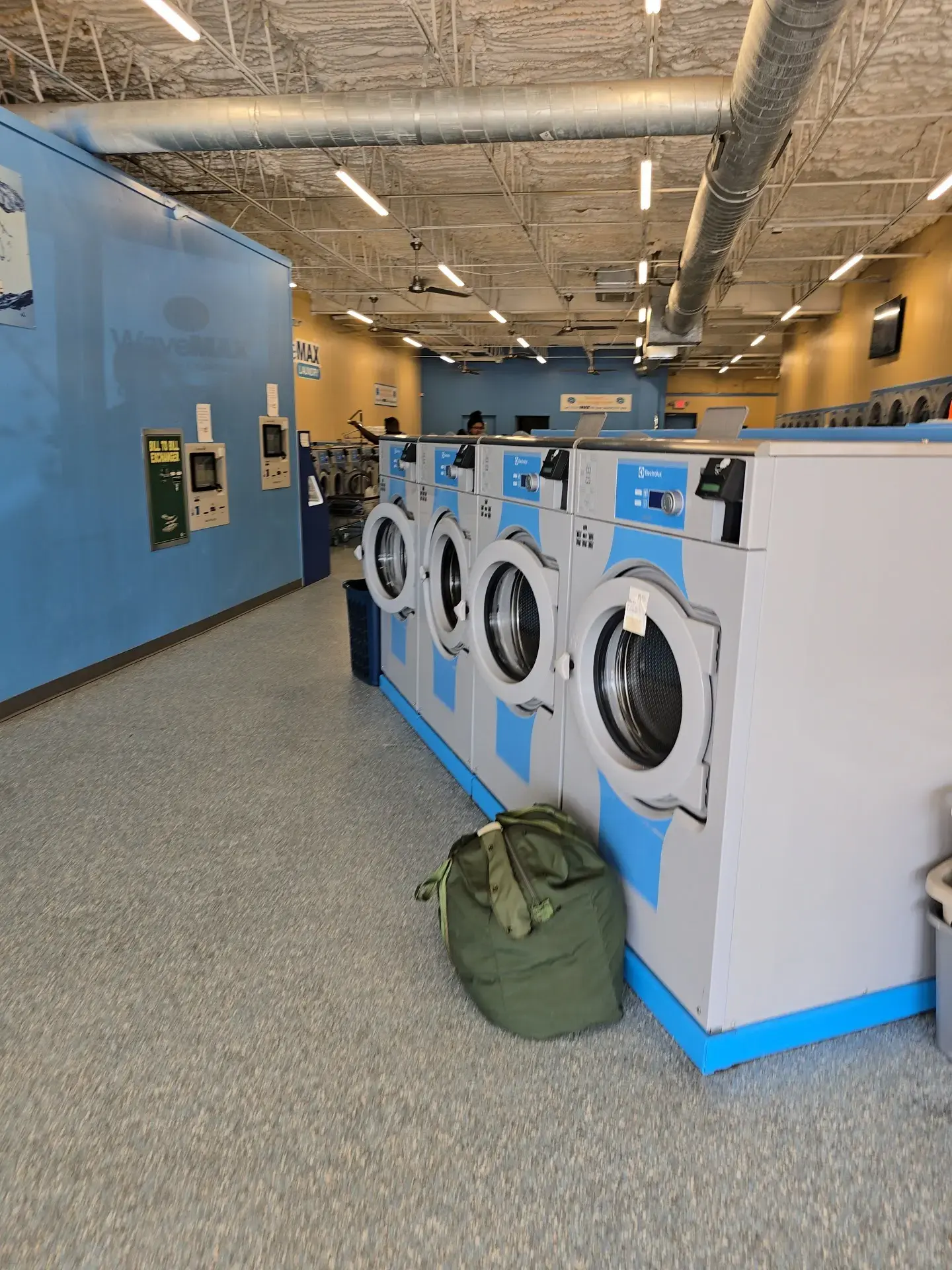 WaveMAX Laundry Arlington TX thumbnail 2