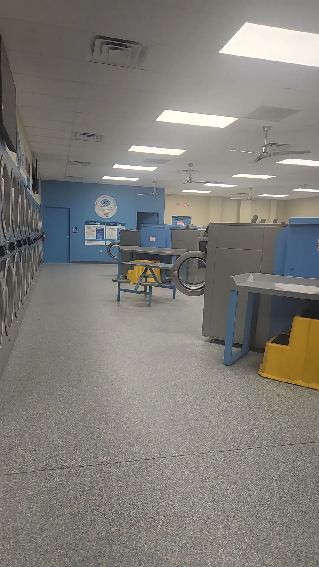 WaveMAX Laundry Bedford - Image 2