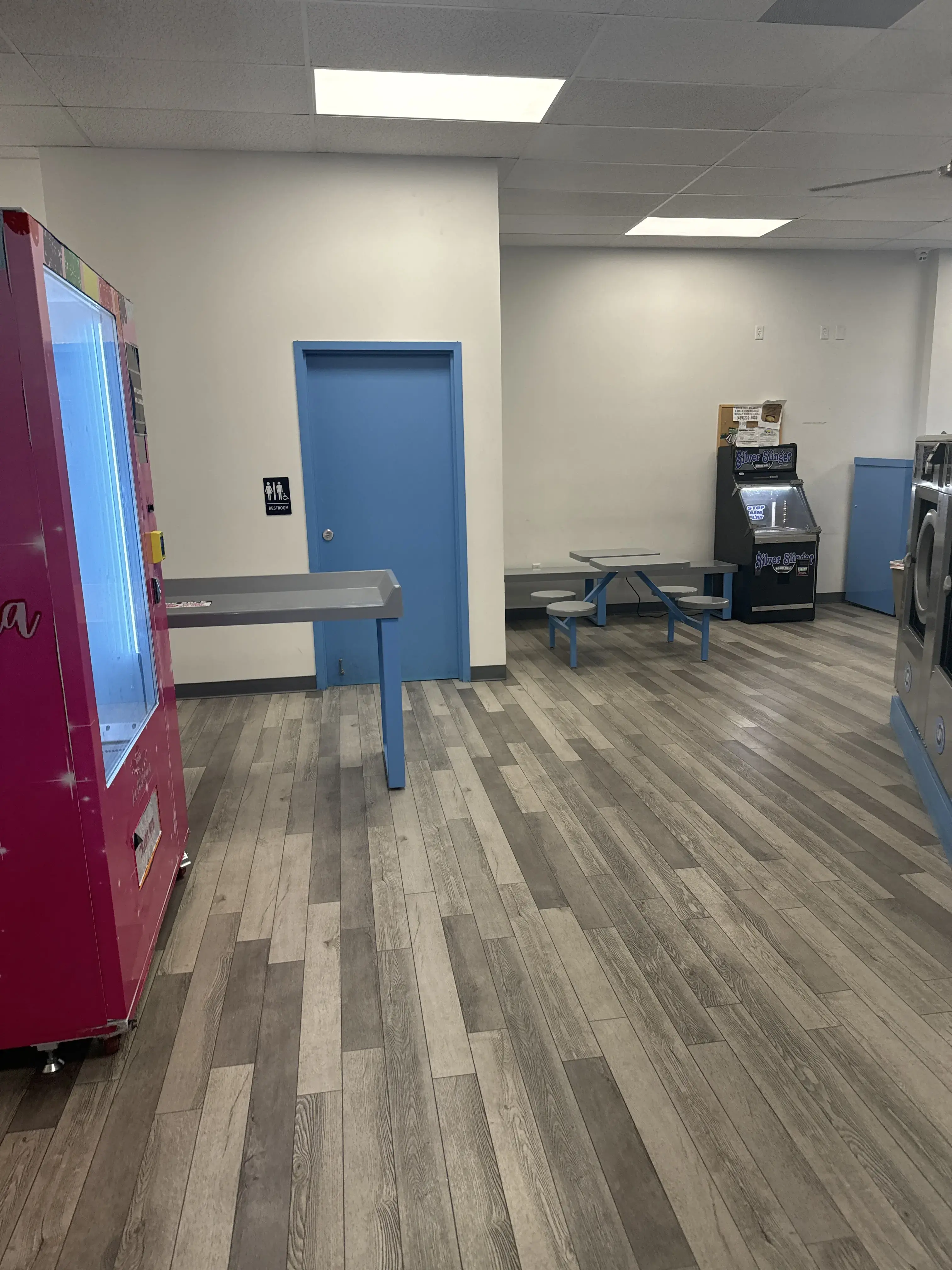 WaveMax Laundry Dallas - Image 20