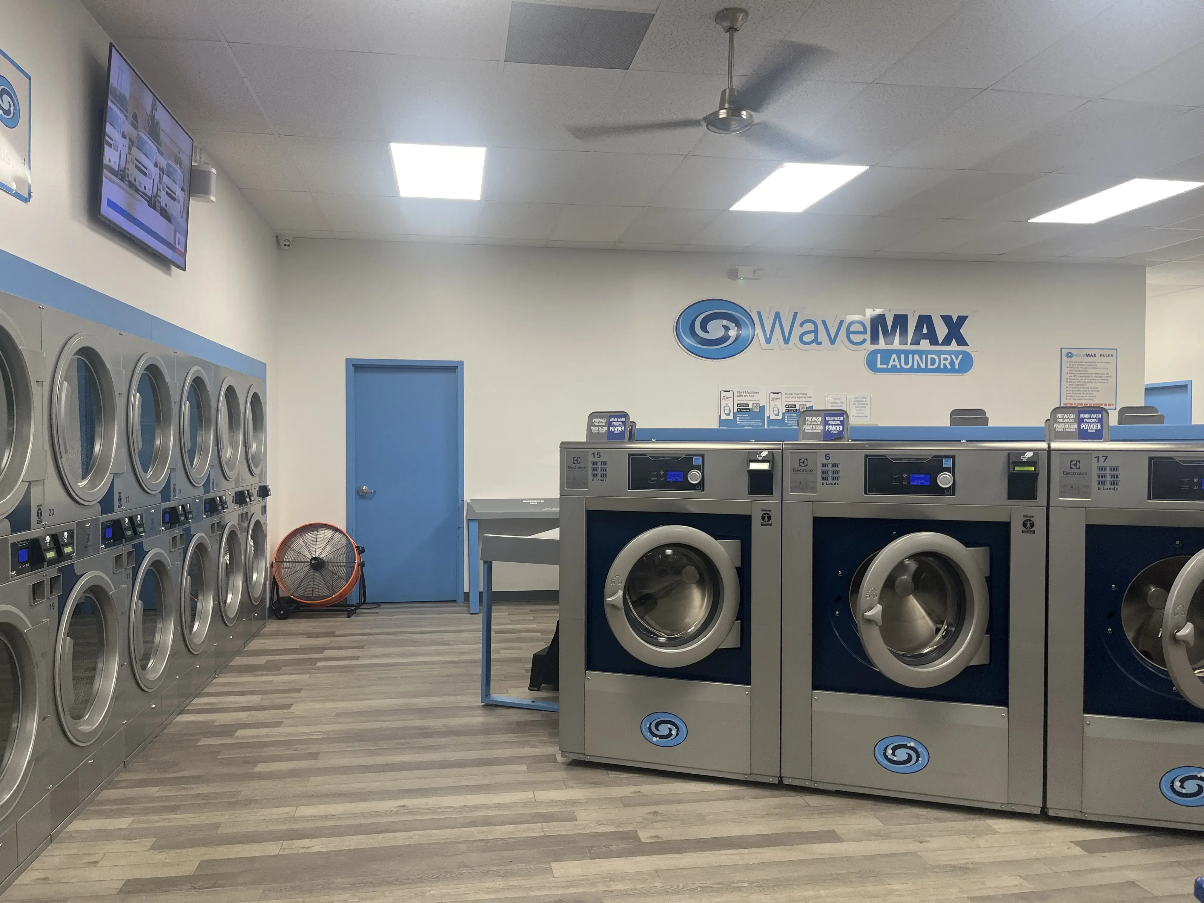 WaveMax Laundry Dallas location